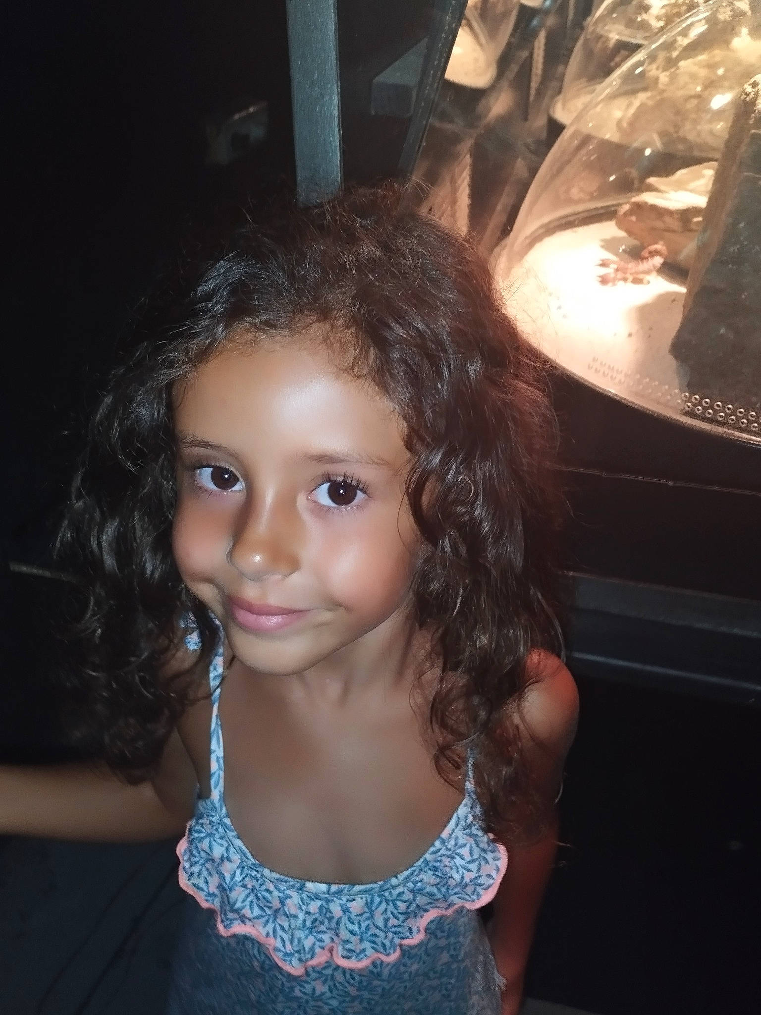 Lina participe au concours pour gagner de l'argent avec cette photo : cheek, chin, cloud, cool, eye, eyebrow, eyelash, flash_photography, hair, hairstyle, head, human_body, iris, jaw, joy, lip, nose, organ, person, shoulder