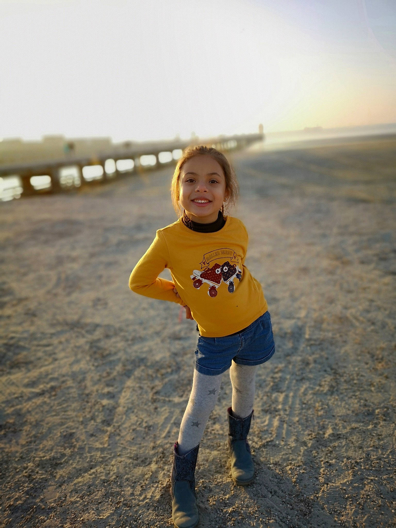 Olivia a rejoint le concours — aidez-le/la à gagner de superbes lots ! beach, child, cloud, coast, fun, happy, horizon, joy, ocean, person, photography, sand, sea, shore, sky, smile, standing, summer, sunlight, vacation