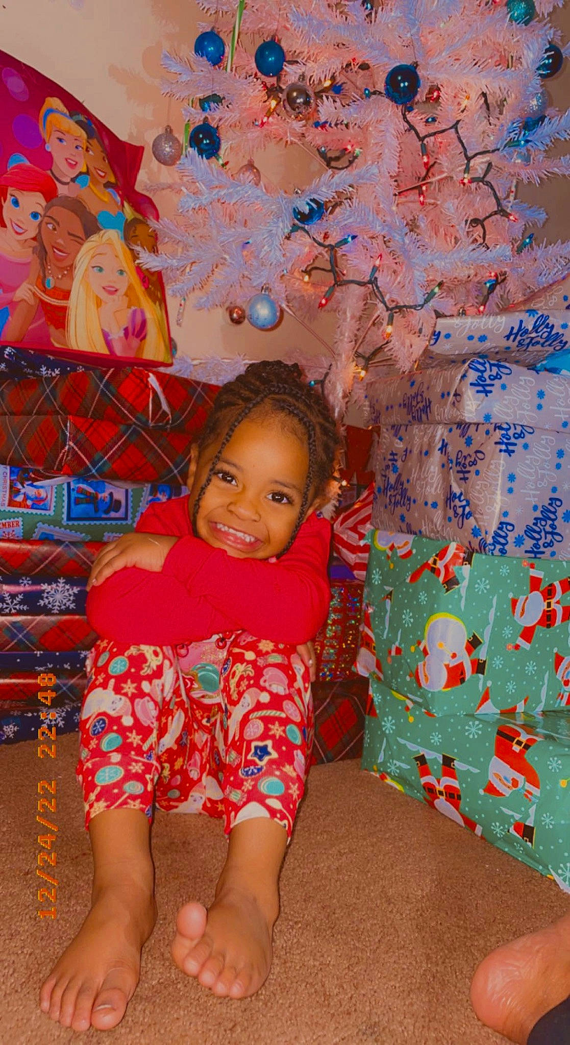 Nariyah joined the competition — help win amazing prizes! art, baby_toddler_clothing, beauty, child, facial_expression, fun, happy, human_leg, joy, leisure, pattern, person, pink, public_space, recreation, red, shorts, smile, textile, thigh