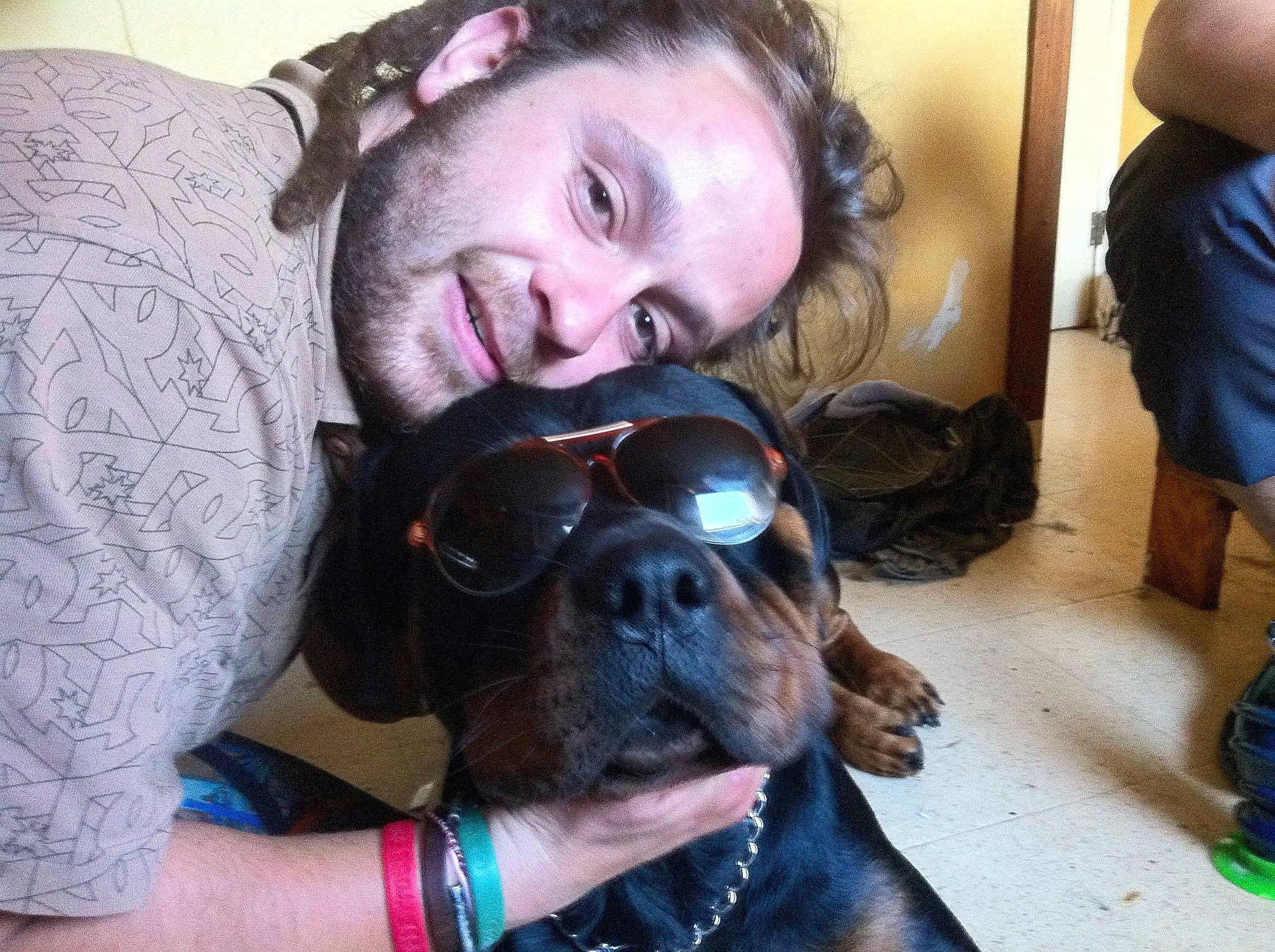 Ecko a rejoint le concours — aidez-le/la à gagner de superbes lots ! boston_terrier, boxer, bullmastiff, canidae, carnivore, companion_dog, cool, dog, dog_breed, ear, fawn, french_bulldog, glasses, mammal, nose, puggle, puppy, puppy_love, selfie, snout