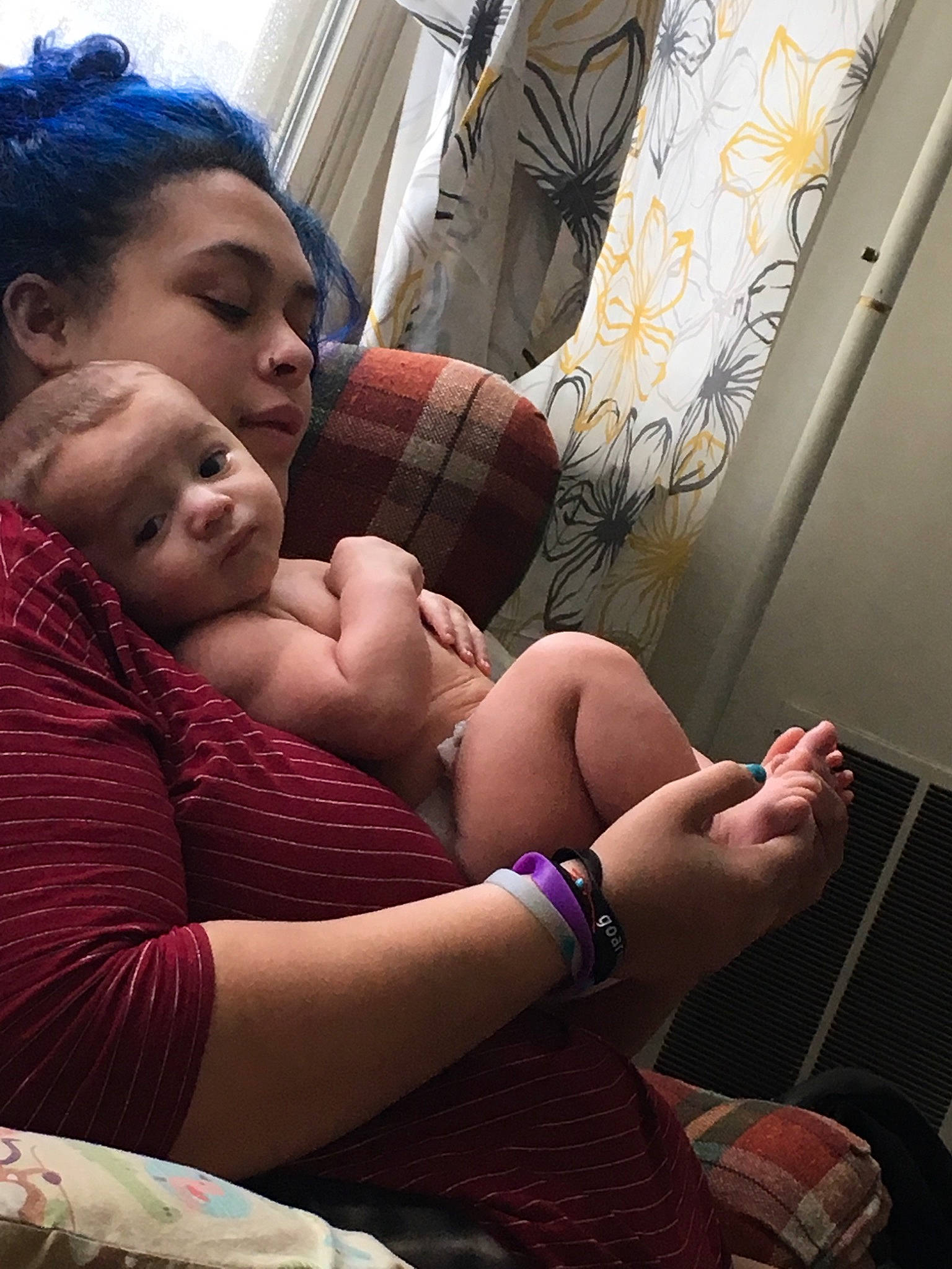 Mathias is registered to the contest to win money with this photo: abdomen, arm, black_hair, finger, fun, girl, hand, human_body, human_hair_color, joint, leg, mouth, muscle, organ, person, selfie, thigh, trunk, undergarment