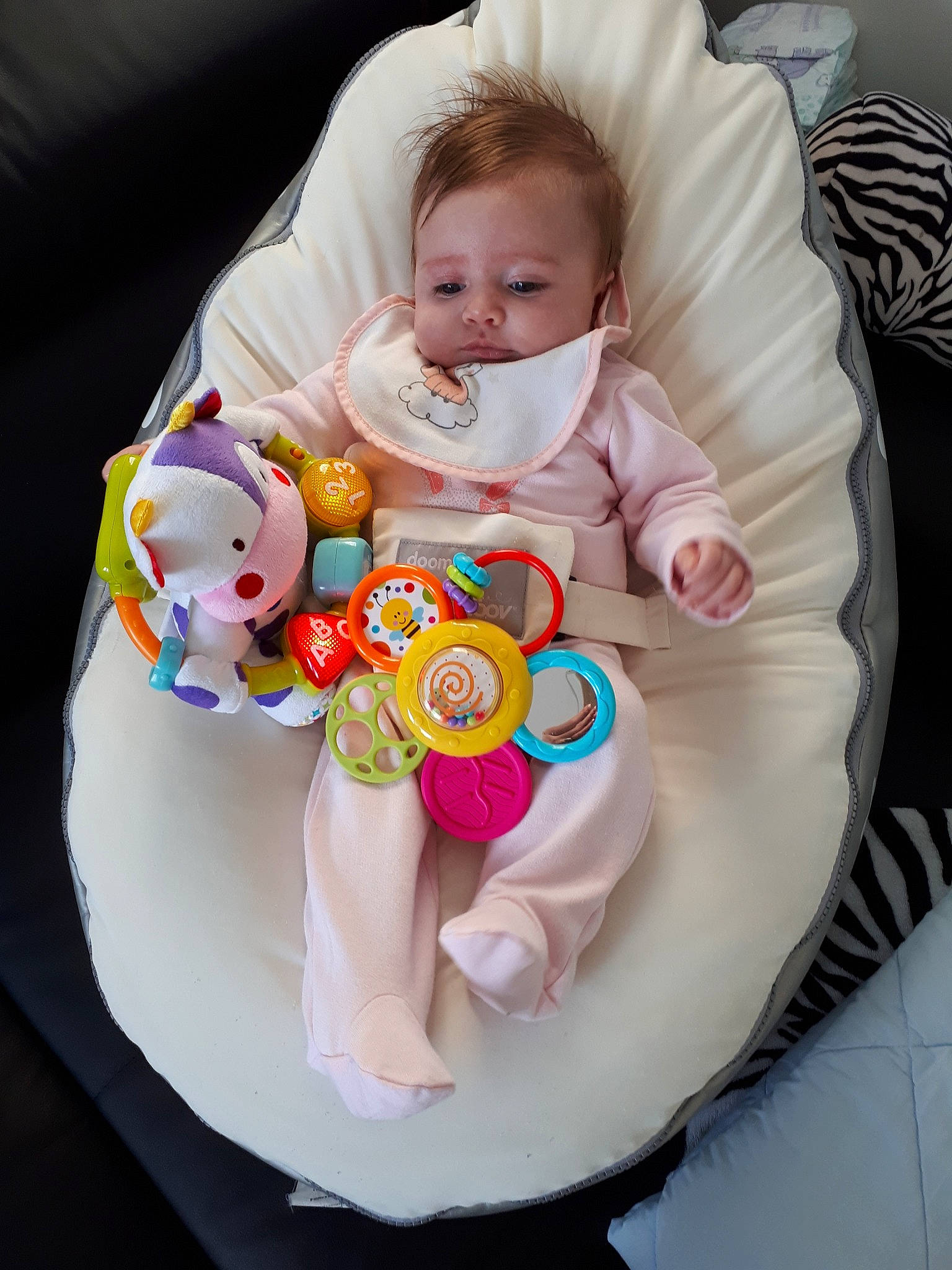 Paola participe au concours pour gagner de l'argent avec cette photo : baby_products, baby_toys, bed, cake, cake_decorating, child, flower, fondant, infant, person, pink, product, skin, sugar_paste, sweetness, toddler