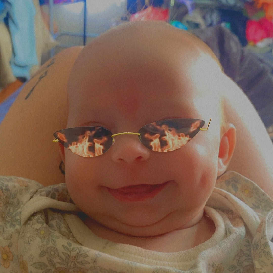 Clarice is registered to the contest to win money with this photo: accessories, baby, bodypart, clothing, earring, face, glasses, happy, head, indoors, jewelry, mouth, person, photography, portrait, selfie, smile, sunglasses, t_shirt, teeth