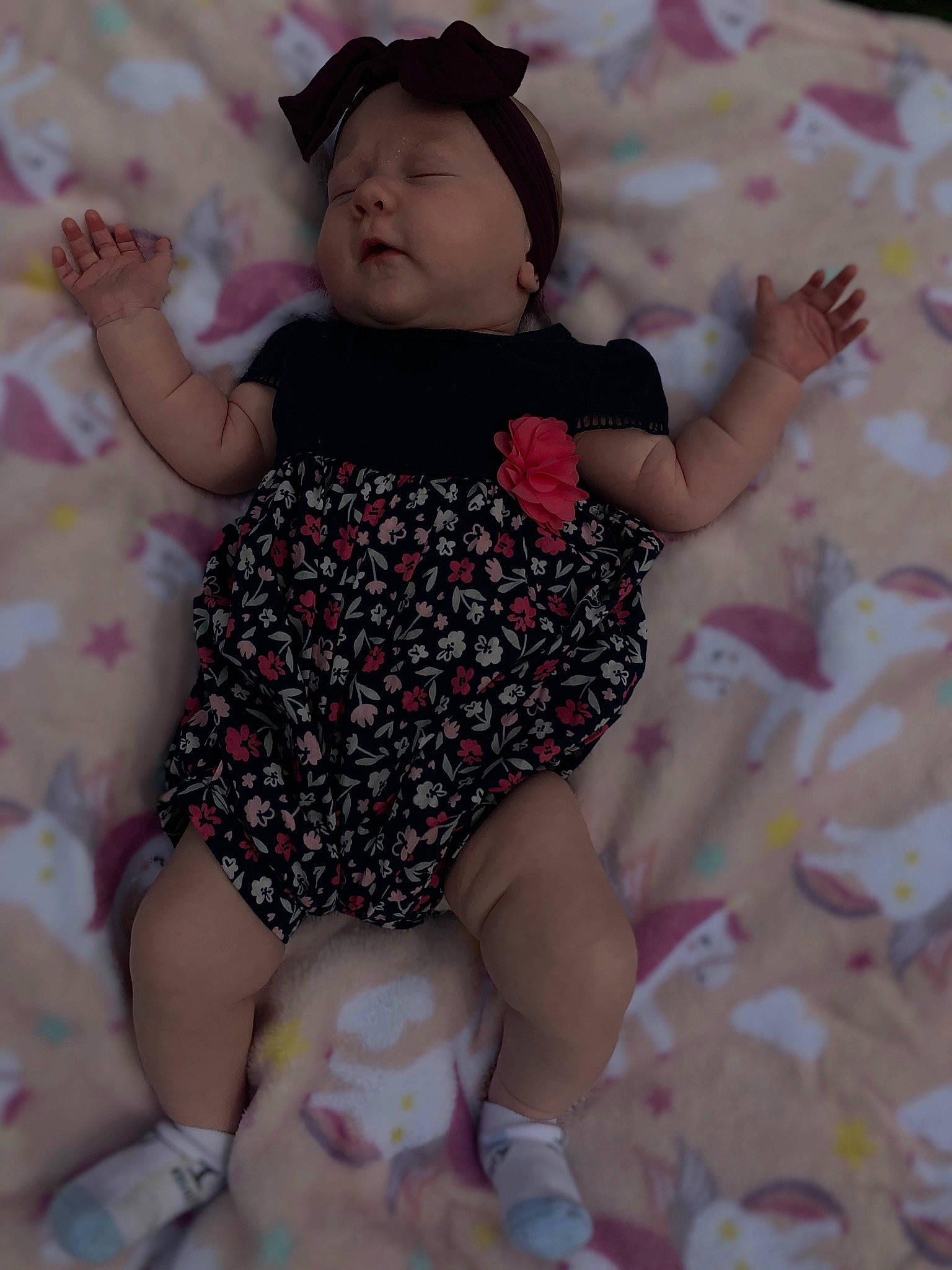 Alana is registered to the contest to win money with this photo: baby, baby_toddler_clothing, beauty, child, finger, happy, human_leg, knee, leg, pattern, person, photograph, pink, purple, skin, sleeve, textile, thigh, thumb, toddler