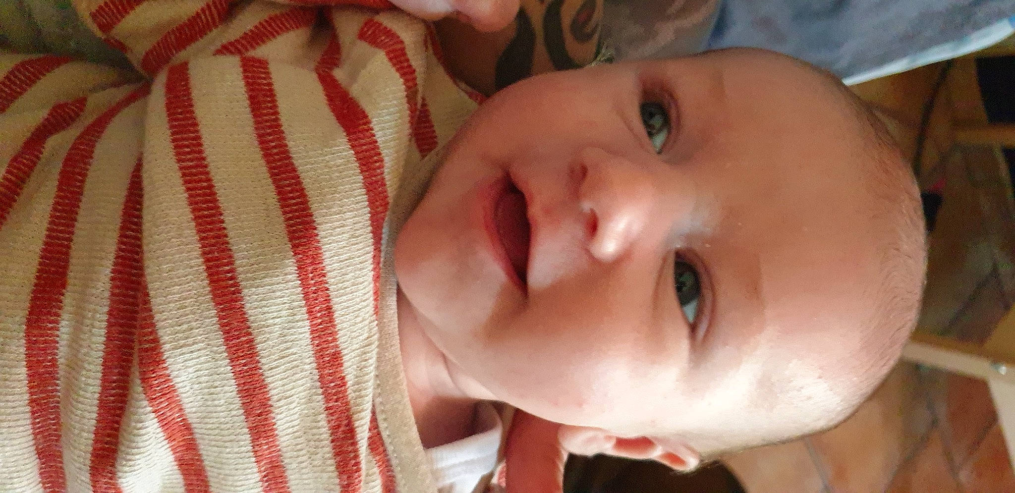 Liam participe au concours pour gagner de l'argent avec cette photo : baby, baby_toddler_clothing, cheek, child, chin, eyebrow, eyelash, facial_expression, forehead, happy, iris, lip, mouth, neck, nose, person, skin, sleeve, smile, toddler