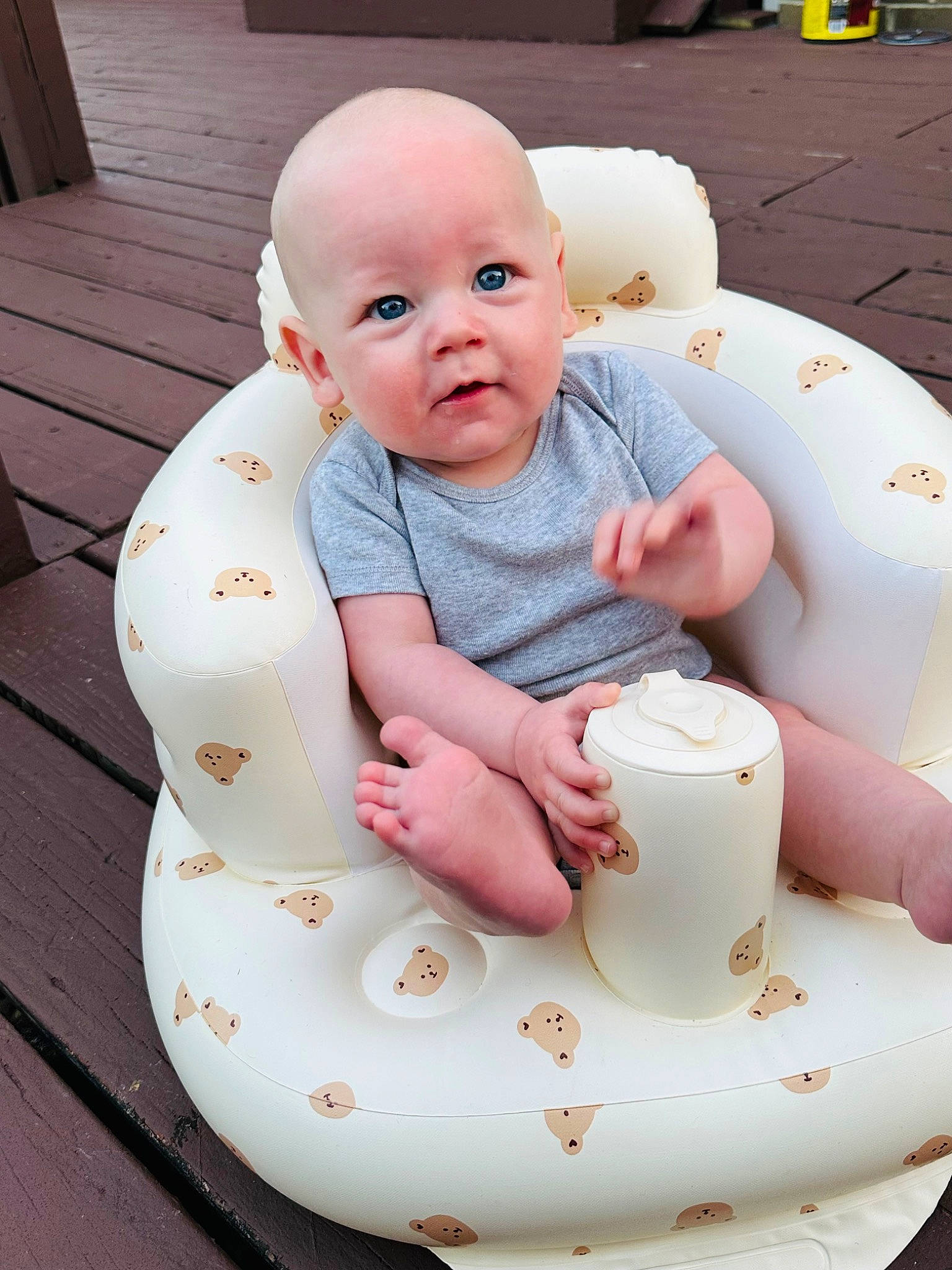 Brigdon joined the competition — help win amazing prizes! baby, baby_products, baby_toddler_clothing, cake_decorating, cake_decorating_supply, chair, child, event, face, fun, happy, icing, pattern, person, pink, sitting, skin, sleeve, sugar_cake, sweetness