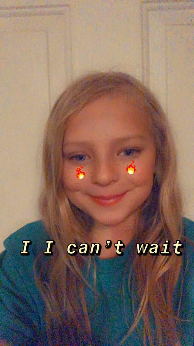 Kenzli is registered to the contest to win money with this photo: cheek, chin, eye, eyebrow, face, facial_expression, forehead, hair, hairstyle, head, human, iris, jaw, joy, lip, mouth, nose, person, photo_caption, photography