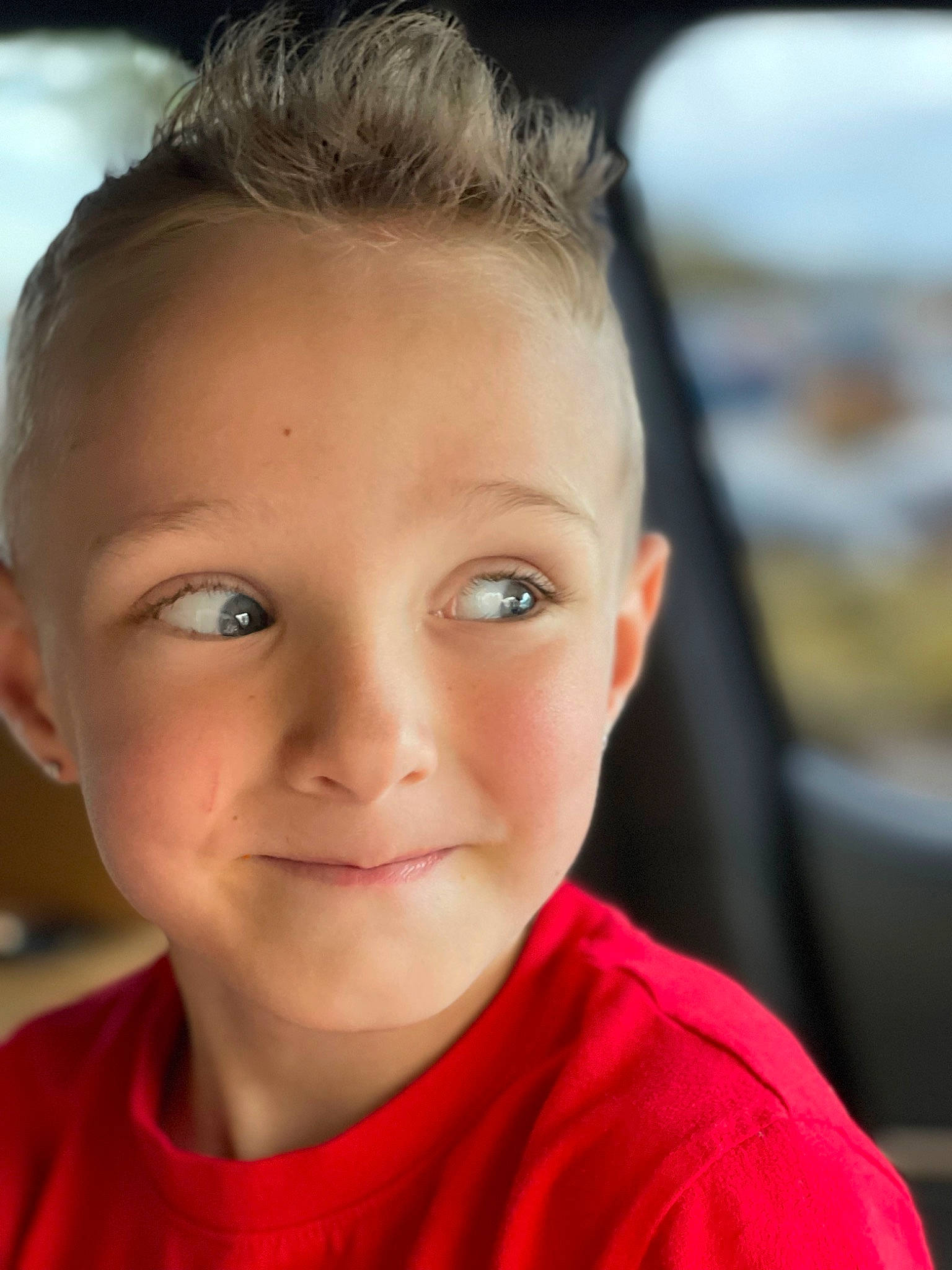 Lyam is registered to the contest to win money with this photo: black_hair, blond, cheek, chin, ear, electric_blue, eyebrow, eyelash, face, flash_photography, forehead, fun, happy, iris, jaw, joy, lip, nose, person, selfie