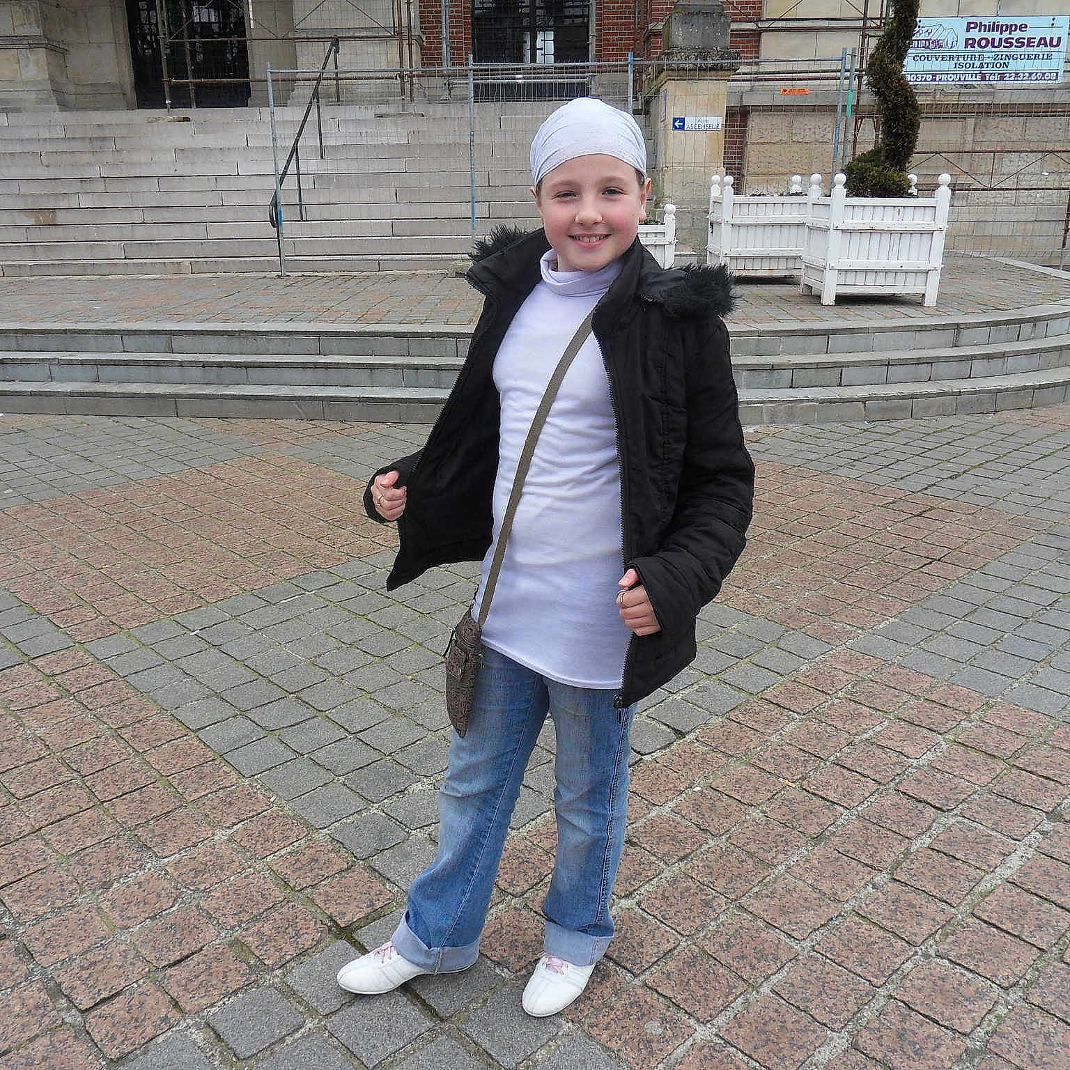 Jeanine participe au concours pour gagner de l'argent avec cette photo :