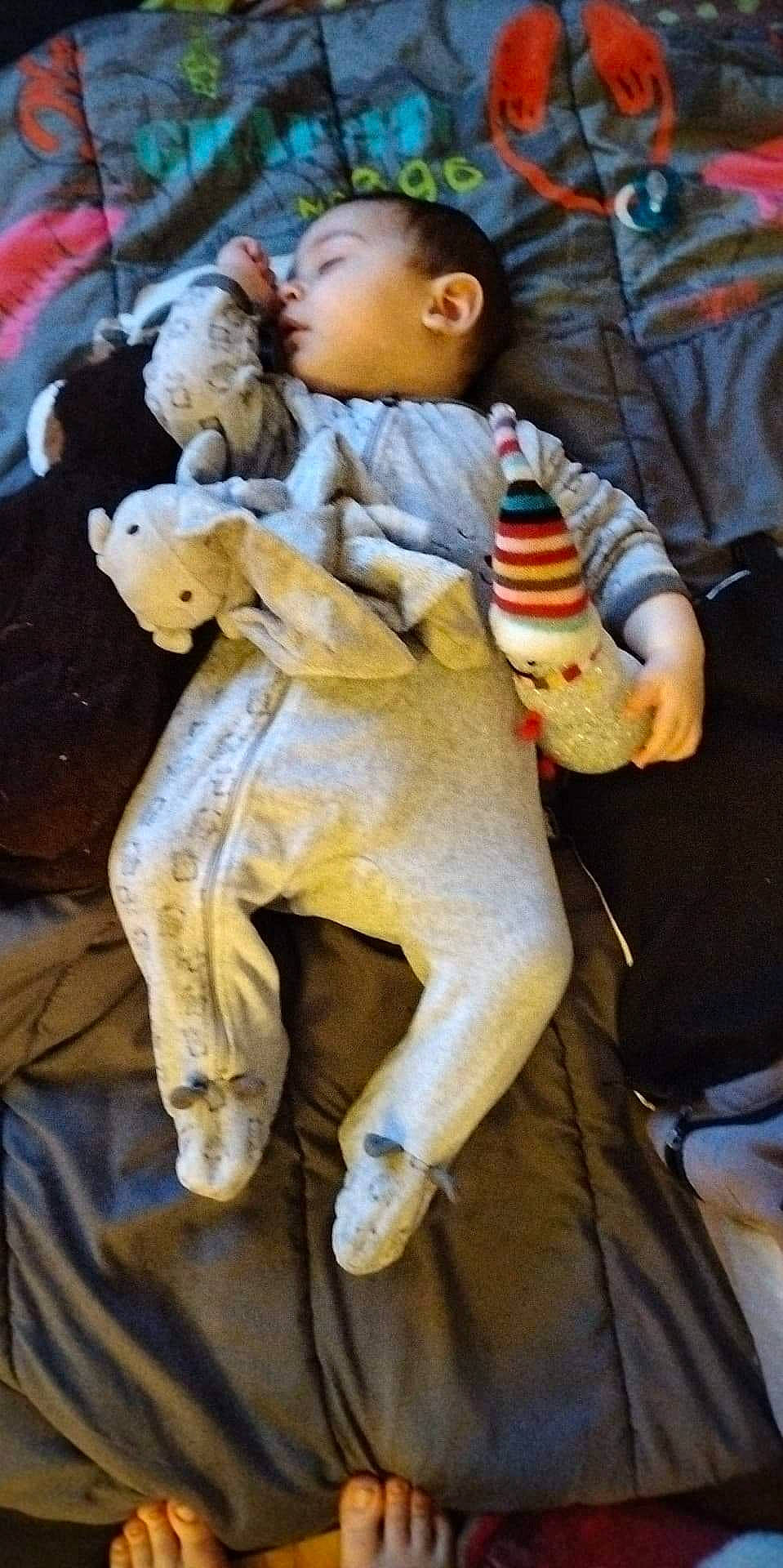 Kellian a rejoint le concours — aidez-le/la à gagner de superbes lots ! baby, cheek, child, doll, eye, fawn, figurine, fun, fur, person, plush, sitting, stuffed_toy, toddler, toy