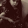 Sienna is registered to the contest to win money with this photo: