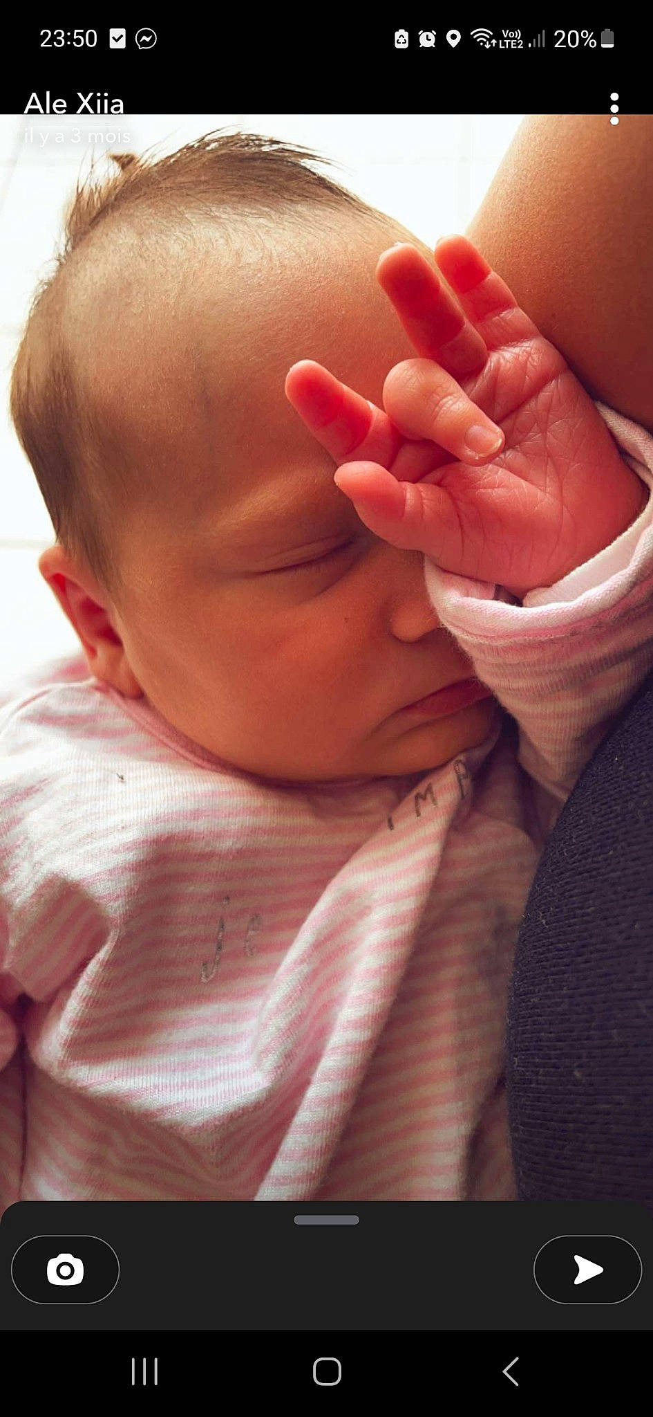 Kaliana a rejoint le concours — aidez-le/la à gagner de superbes lots ! arm, baby, baby_toddler_clothing, cheek, child, close_up, comfort, ear, eyelash, finger, gesture, happy, lip, mouth, nail, nose, person, skin, sleeve, thumb