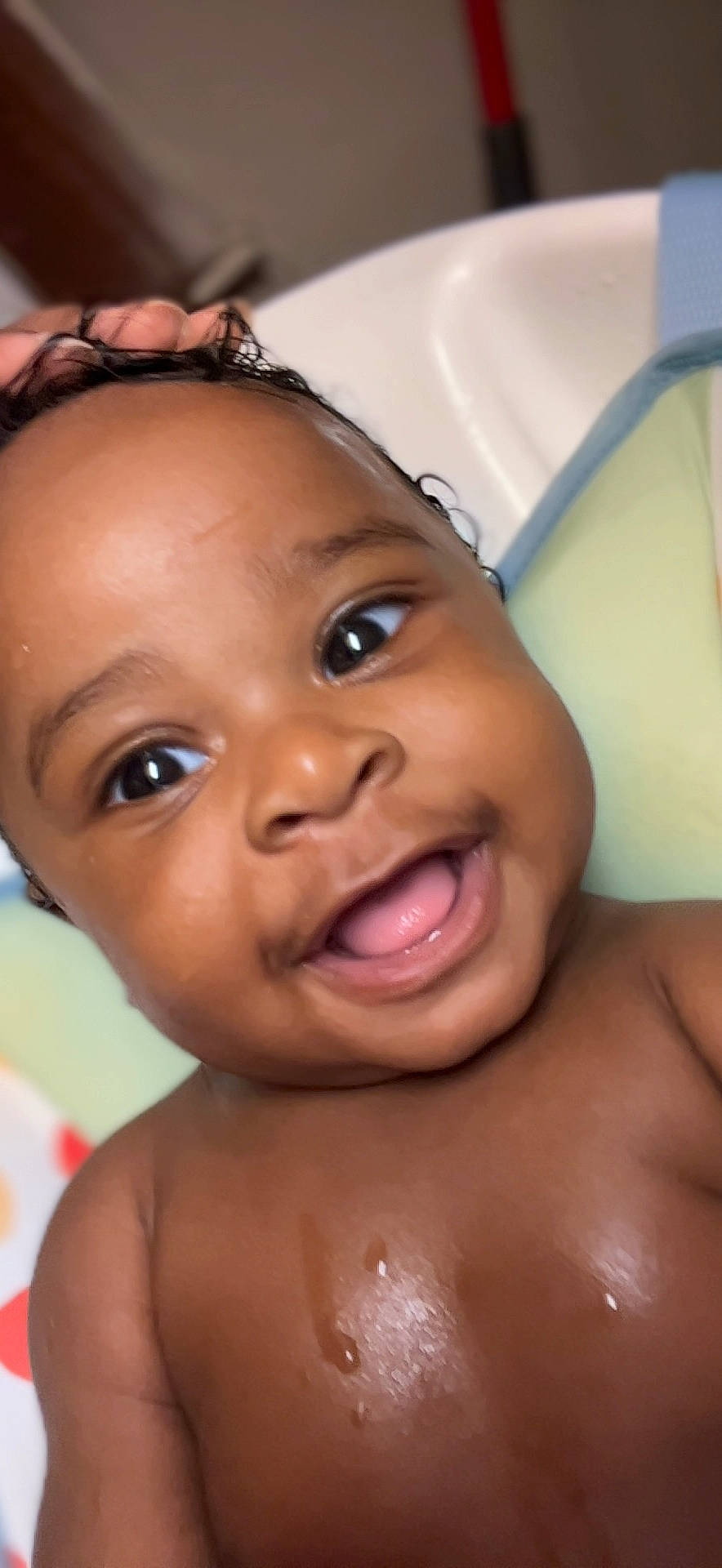 Roman is registered to the contest to win money with this photo: cheek, chin, ear, eye, eyebrow, eyelash, facial_expression, forehead, hairstyle, happy, iris, jaw, joy, lip, mouth, muscle, neck, nose, person, skin