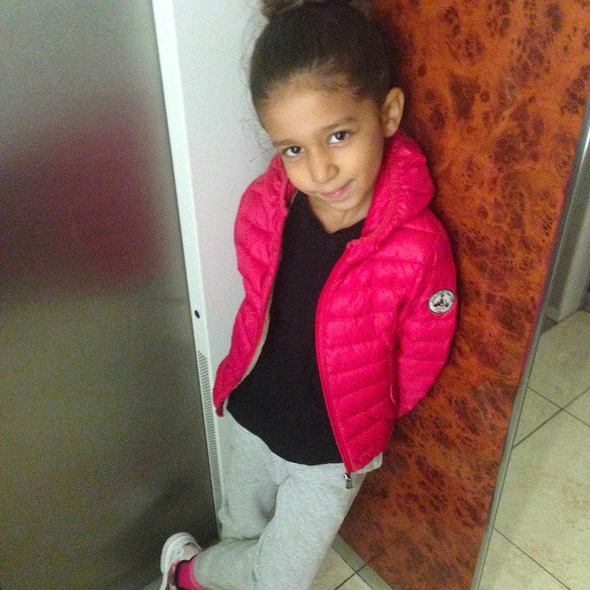 Shainez participe au concours pour gagner de l'argent avec cette photo :