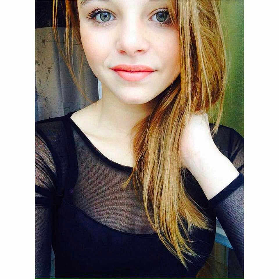 Léna participe au concours pour gagner de l'argent avec cette photo :