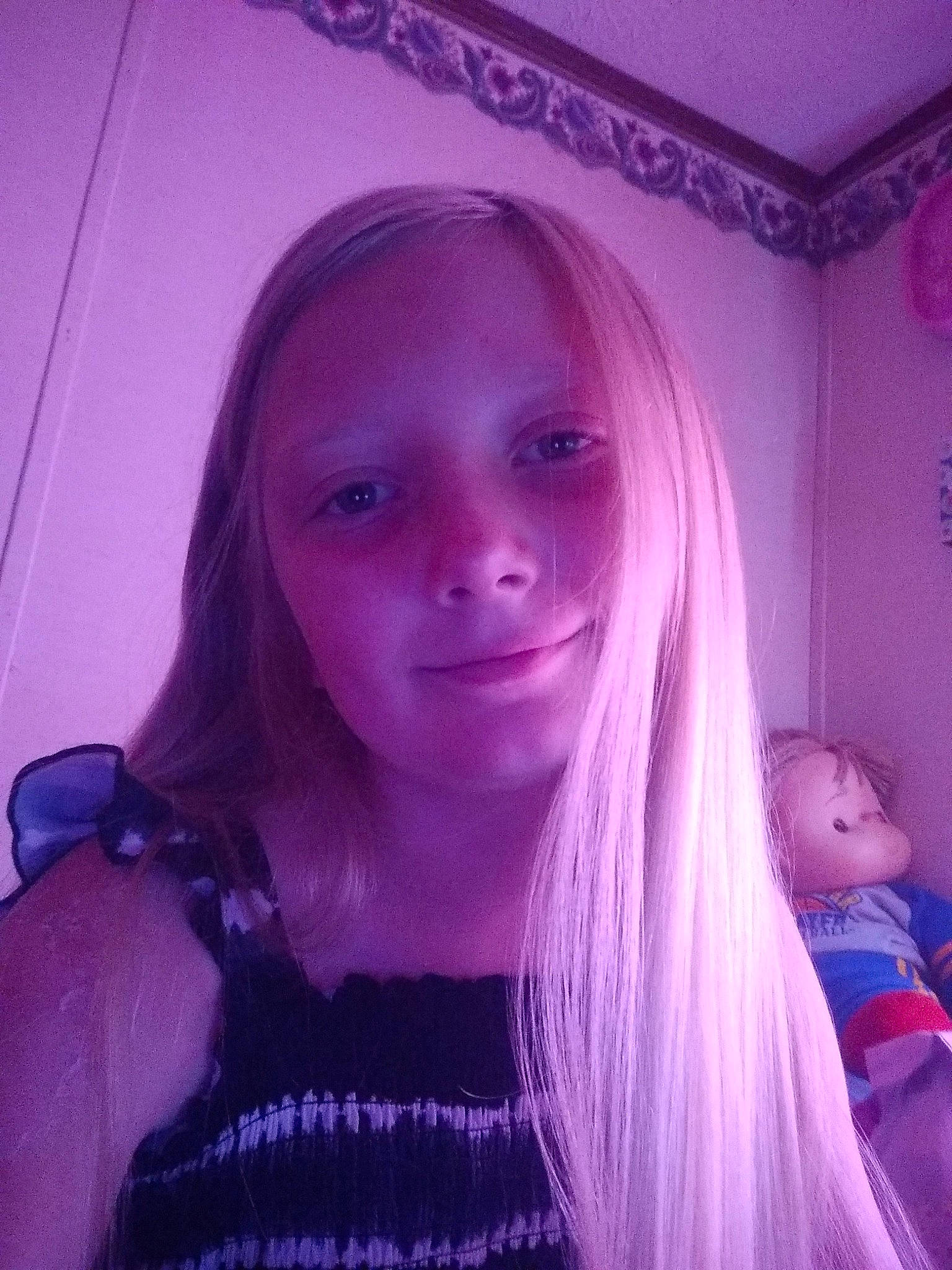 Sara is registered to the contest to win money with this photo: blond, eyebrow, face, forehead, hair, hair_coloring, hairstyle, hime_cut, jaw, joy, lavender, layered_hair, lilac, lip, long_hair, magenta, person, pink, purple, selfie