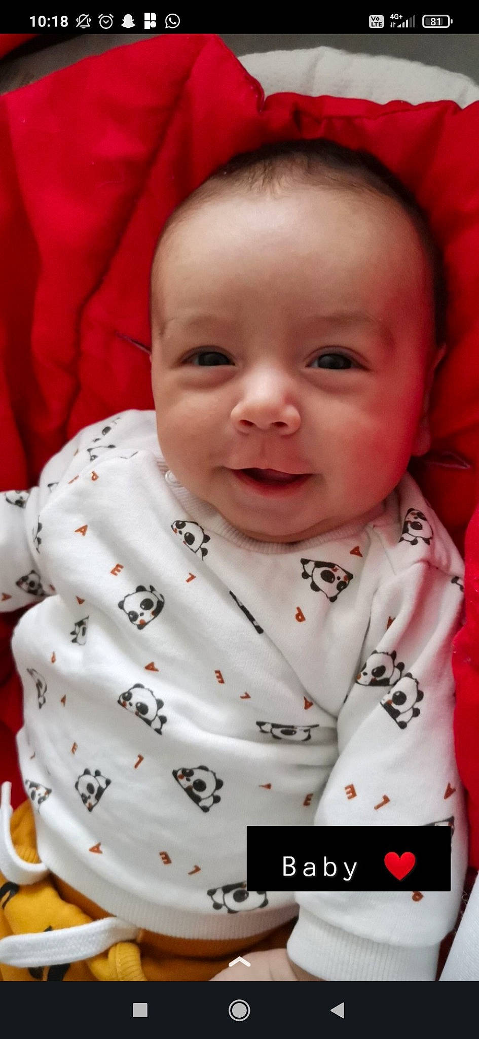 Hélios a rejoint le concours — aidez-le/la à gagner de superbes lots ! baby, baby_toddler_clothing, carmine, cheek, child, chin, collar, comfort, fun, happy, linens, lip, mouth, nose, person, pink, skin, sleeve, smile, textile