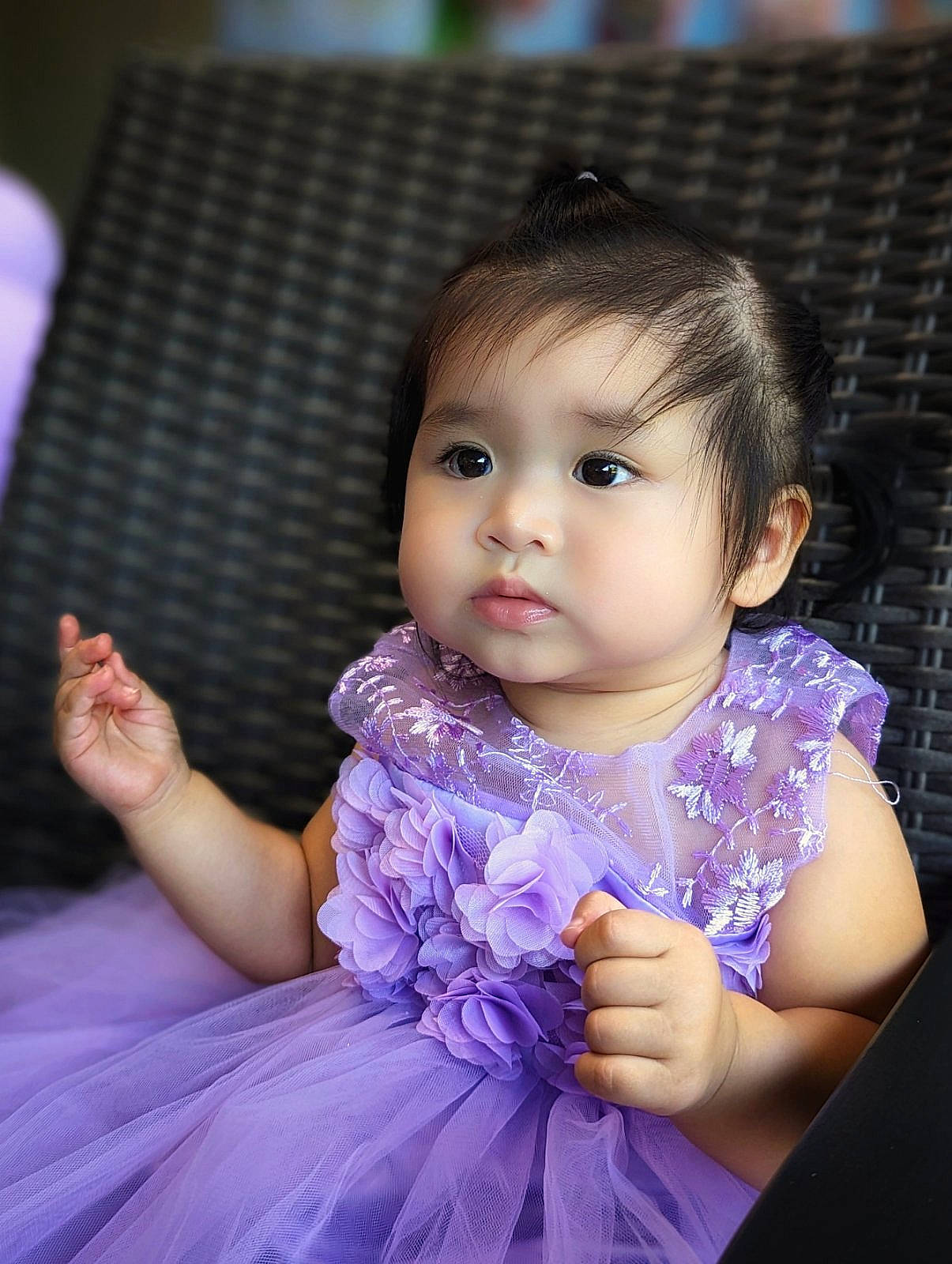 Violette is registered to the contest to win money with this photo: baby, baby_toddler_clothing, beauty, child, dress, electric_blue, event, eyelash, finger, flash_photography, formal_wear, fun, gesture, hand, happy, iris, person, pink, purple, skin