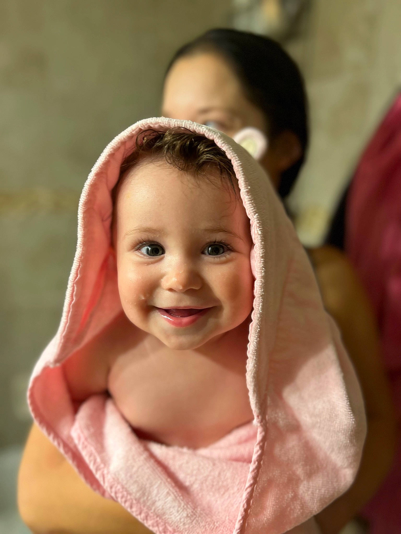 Maria is registered to the contest to win money with this photo: art, baby, baby_products, beauty, cheek, child, eye, eyebrow, fashion_accessory, flash_photography, fun, hair_accessory, happy, headgear, iris, joy, laugh, lip, person, portrait_photography