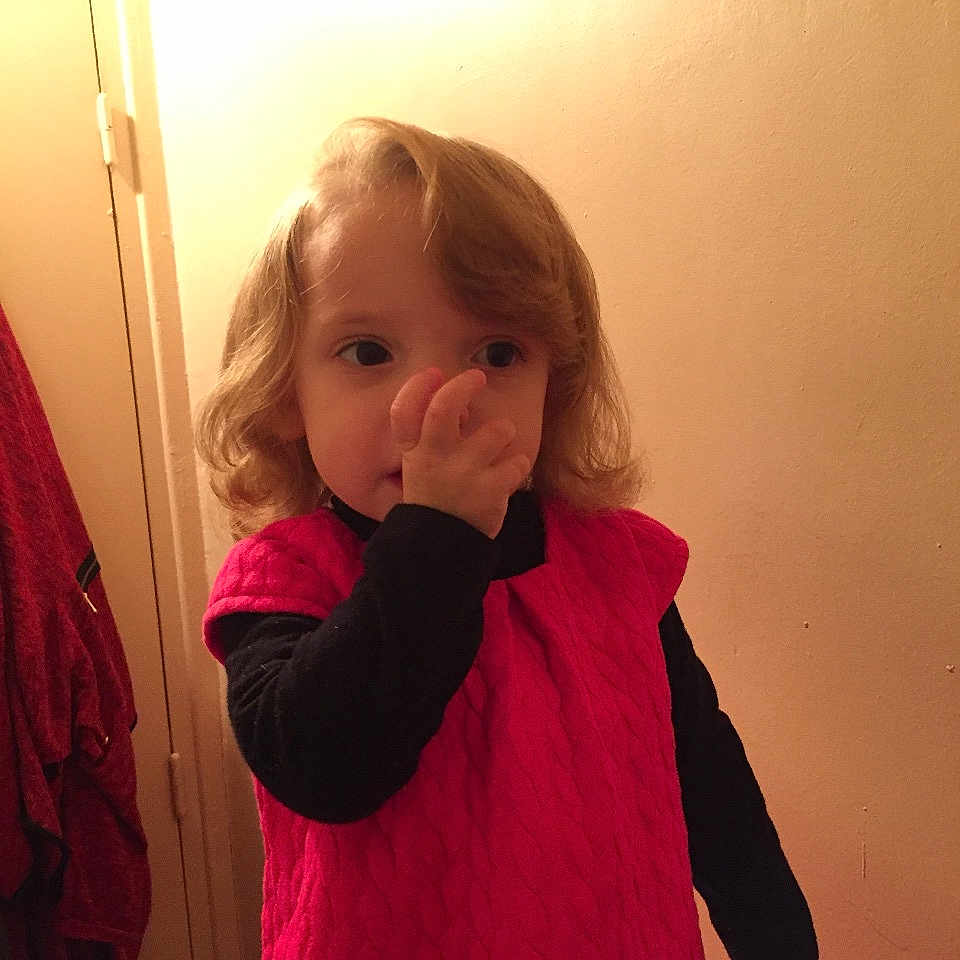 Elena a rejoint le concours — aidez-le/la à gagner de superbes lots !