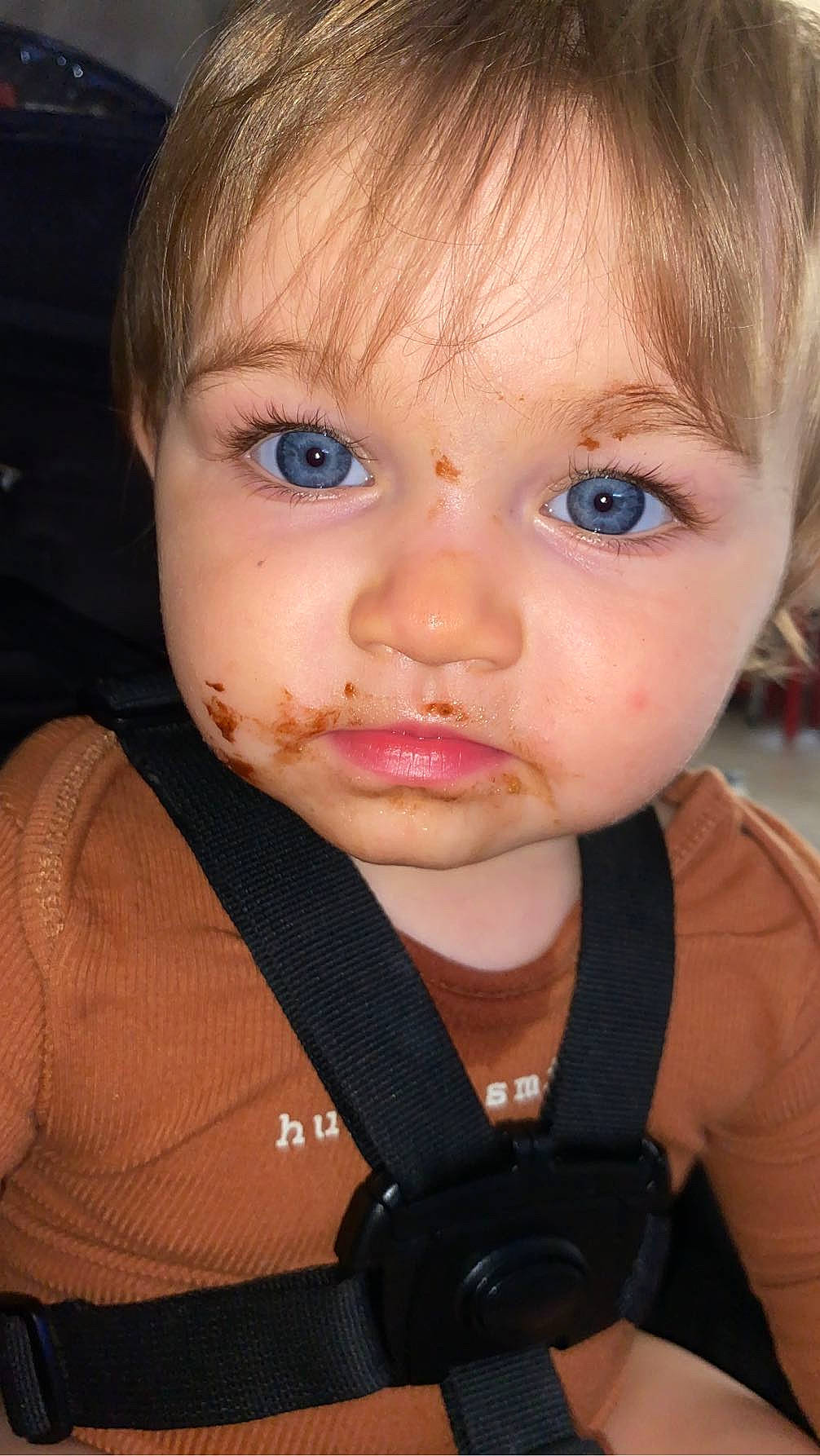 Ilona a rejoint le concours — aidez-le/la à gagner de superbes lots ! baby, baby_toddler_clothing, cheek, child, ear, eyelash, flash_photography, forehead, fun, happy, iris, jaw, lip, mouth, neck, no_expression, nose, person, skin, sleeve