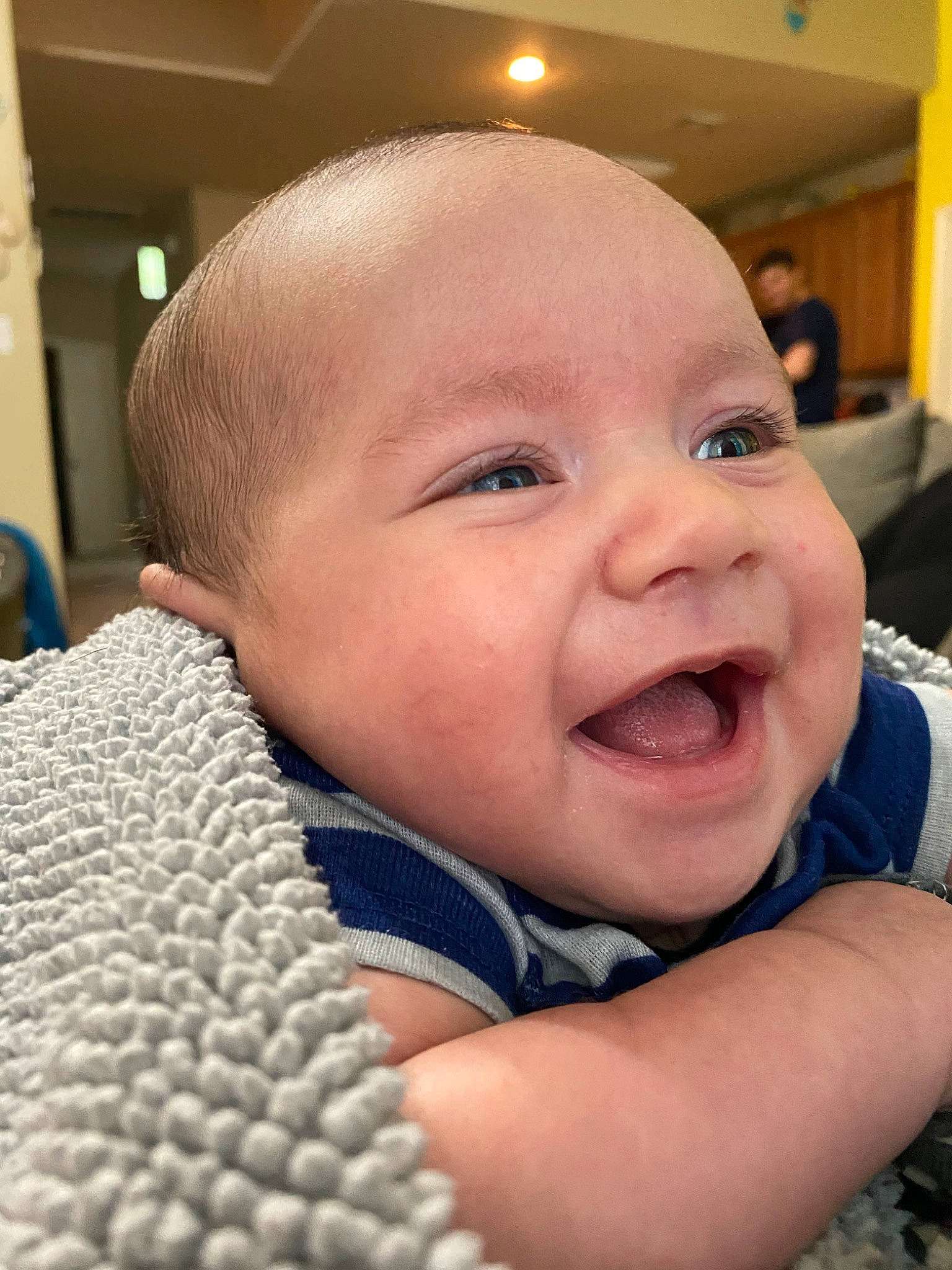 Ian is registered to the contest to win money with this photo: baby, baby_laughing, baby_making_funny_faces, cheek, child, chin, eye, eyebrow, face, facial_expression, finger, forehead, head, laugh, lip, mouth, nose, person, skin, smile