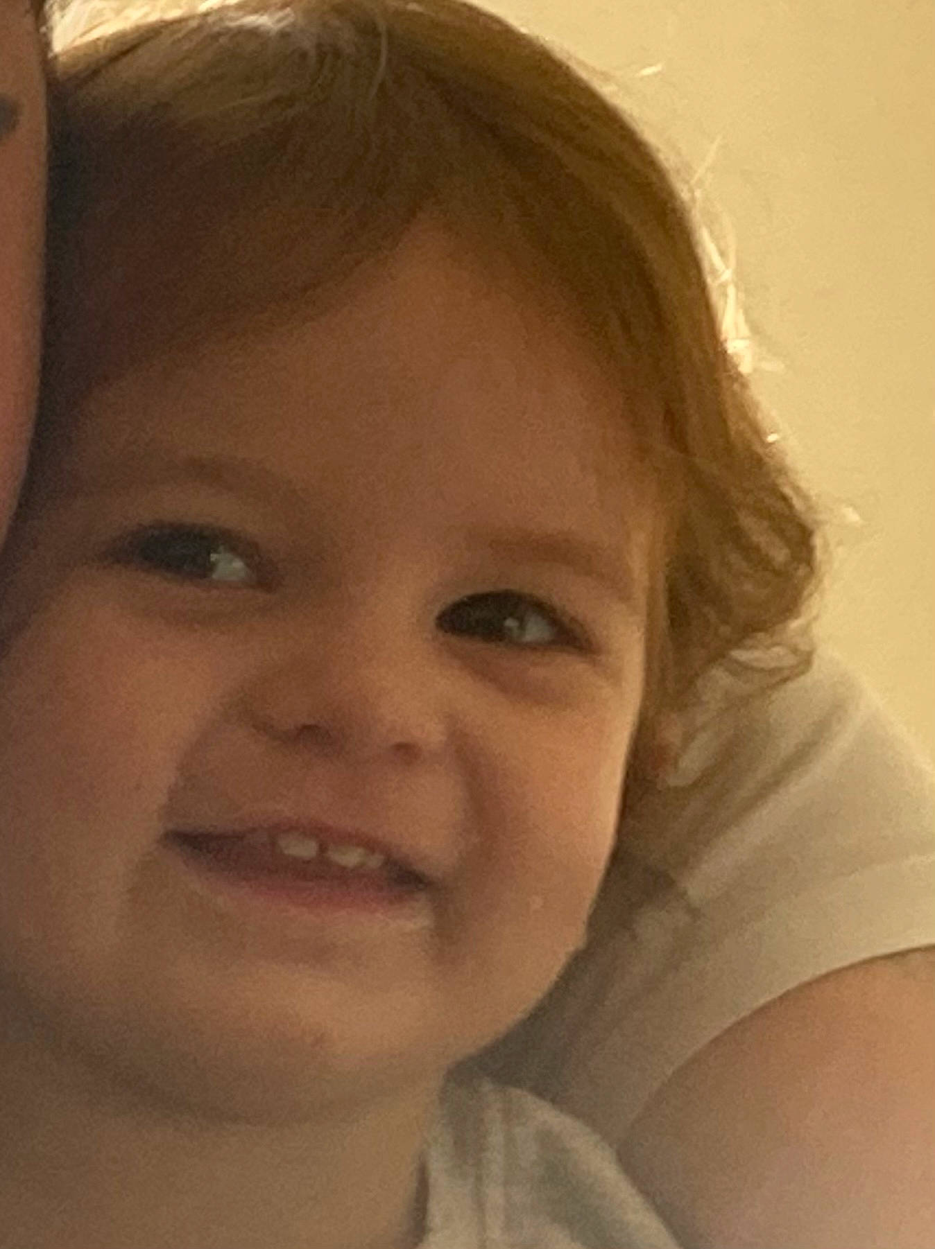 Maëly participe au concours pour gagner de l'argent avec cette photo : cheek, chin, ear, eye, eyebrow, eyelash, face, facial_expression, forehead, hair, happy, iris, jaw, joy, lip, mouth, neck, nose, person, skin