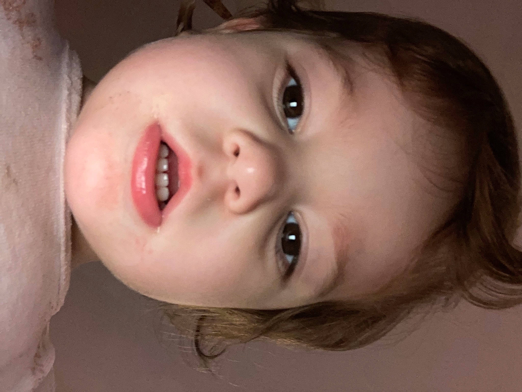 Maëly a rejoint le concours — aidez-le/la à gagner de superbes lots ! baby, black_hair, cheek, chin, ear, eyebrow, eyelash, flash_photography, forehead, hairstyle, human_body, iris, jaw, lip, mouth, neck, nose, person, skin, smile