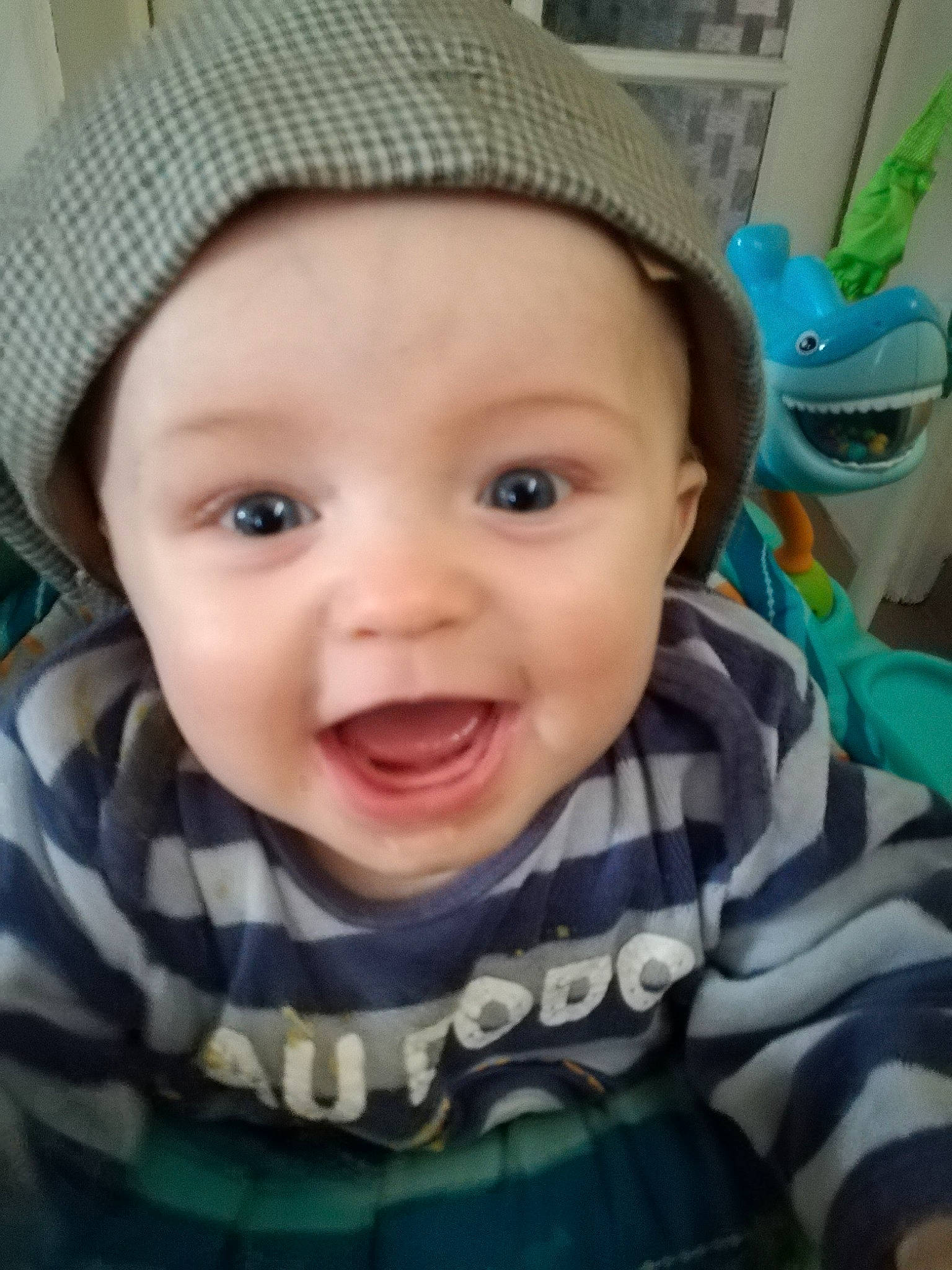 Malcolm a rejoint le concours — aidez-le/la à gagner de superbes lots ! baby, cheek, child, chin, cool, eye, eyebrow, face, facial_expression, forehead, fun, hat, head, headgear, lip, mouth, nose, person, skin, smile