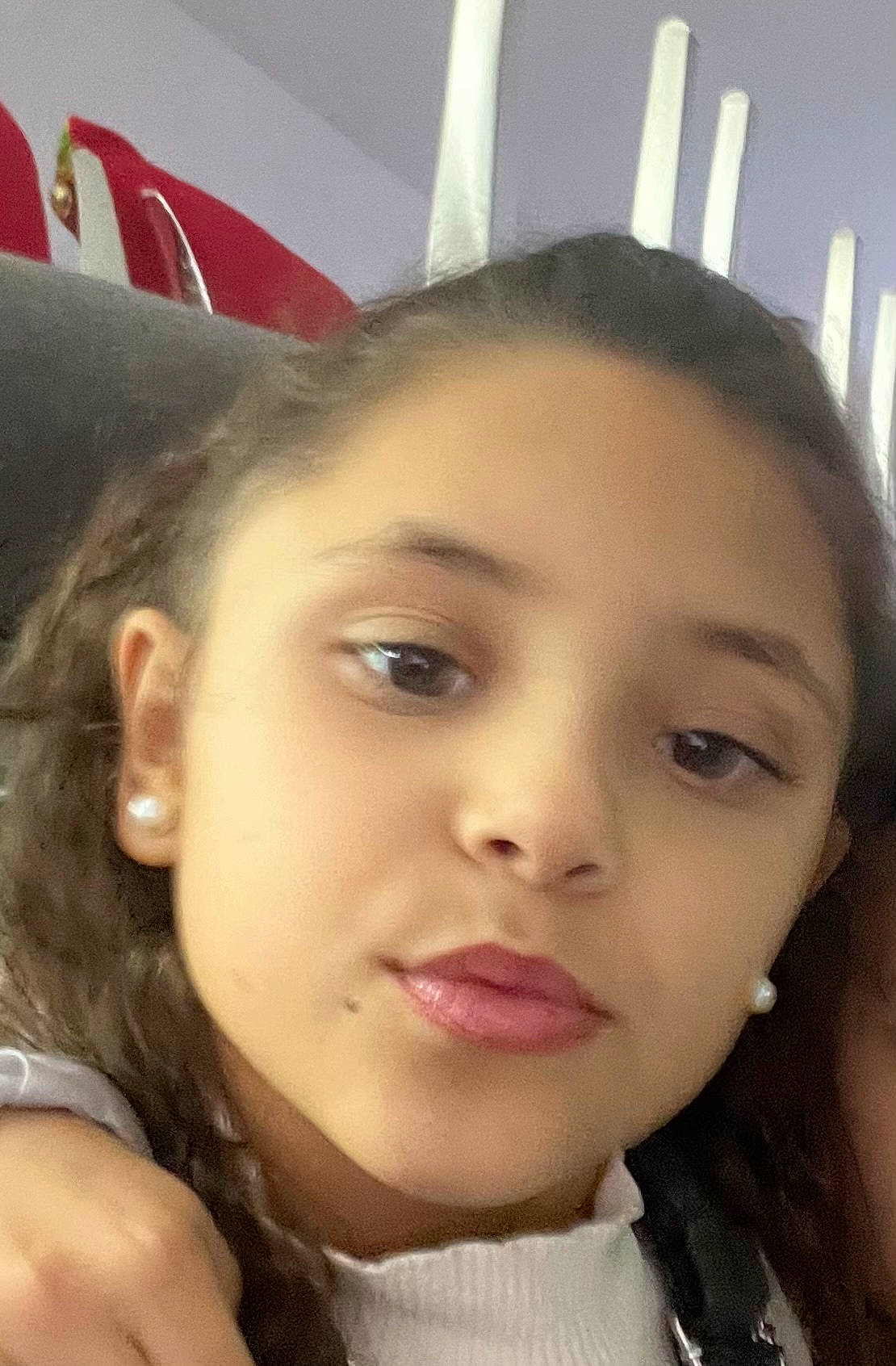 Ilyanna participe au concours pour gagner de l'argent avec cette photo : black_hair, brown_hair, cap, cheek, child, ear, eyebrow, eyelash, fashion_accessory, flash_photography, forehead, happy, jaw, lip, long_hair, neck, nose, person, selfie, skin