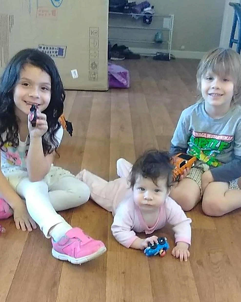 Penelope is registered to the contest to win money with this photo: child, fun, joy, kindergarten, person, play, sibling, smile, toddler