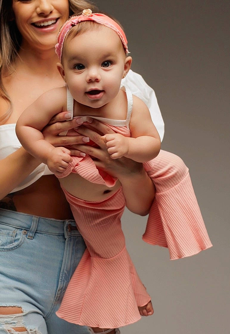 Alani joined the competition — help win amazing prizes! arm, cheek, clothing, face, facial_expression, finger, flash_photography, gesture, hairstyle, hand, happy, human_body, joy, lip, muscle, person, pink, shoulder, skin, smile