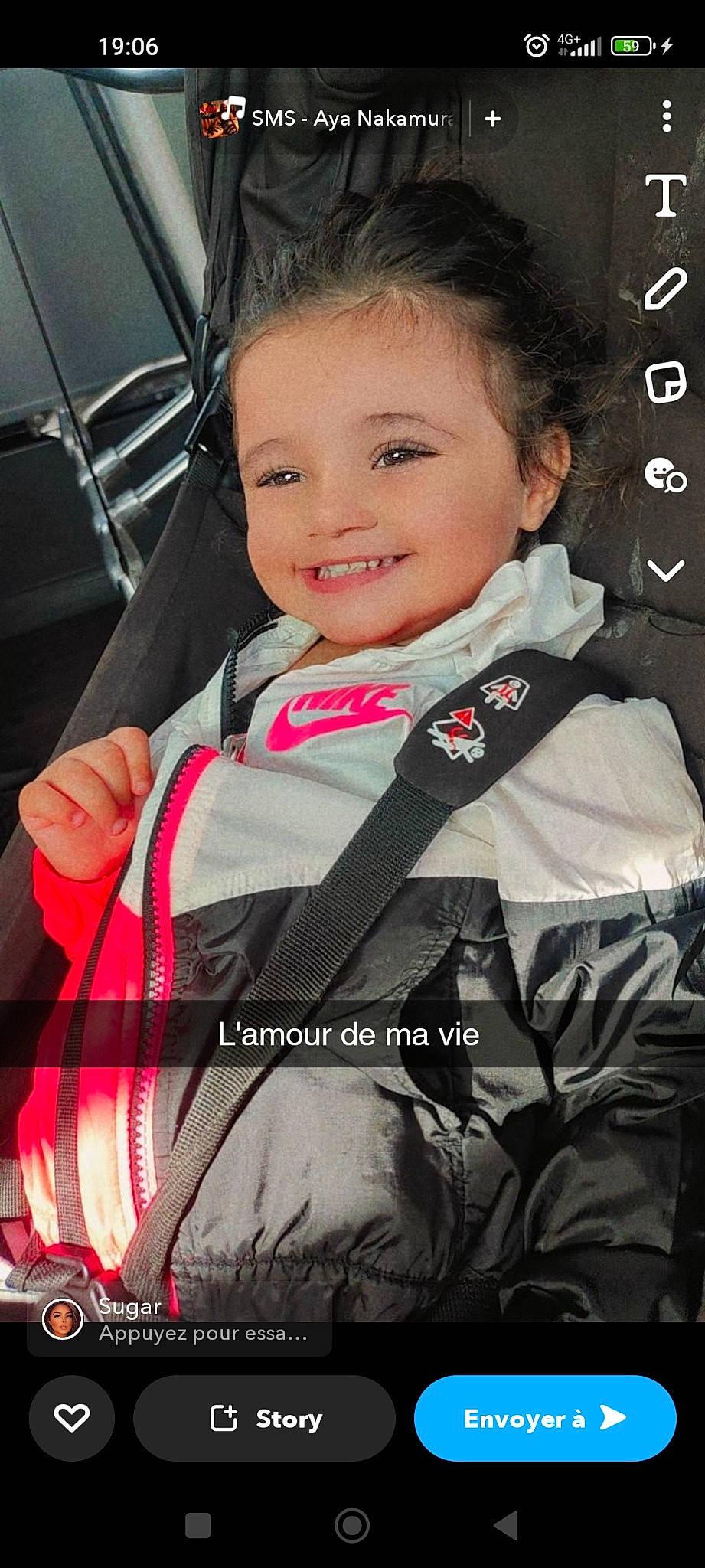 Djuliana participe au concours pour gagner de l'argent avec cette photo : beauty, car_seat, cheek, child, cool, eye, fashion_accessory, flash_photography, font, formal_wear, fun, happy, human, joy, outerwear, people, person, personal_protective_equipment, sleeve, smile