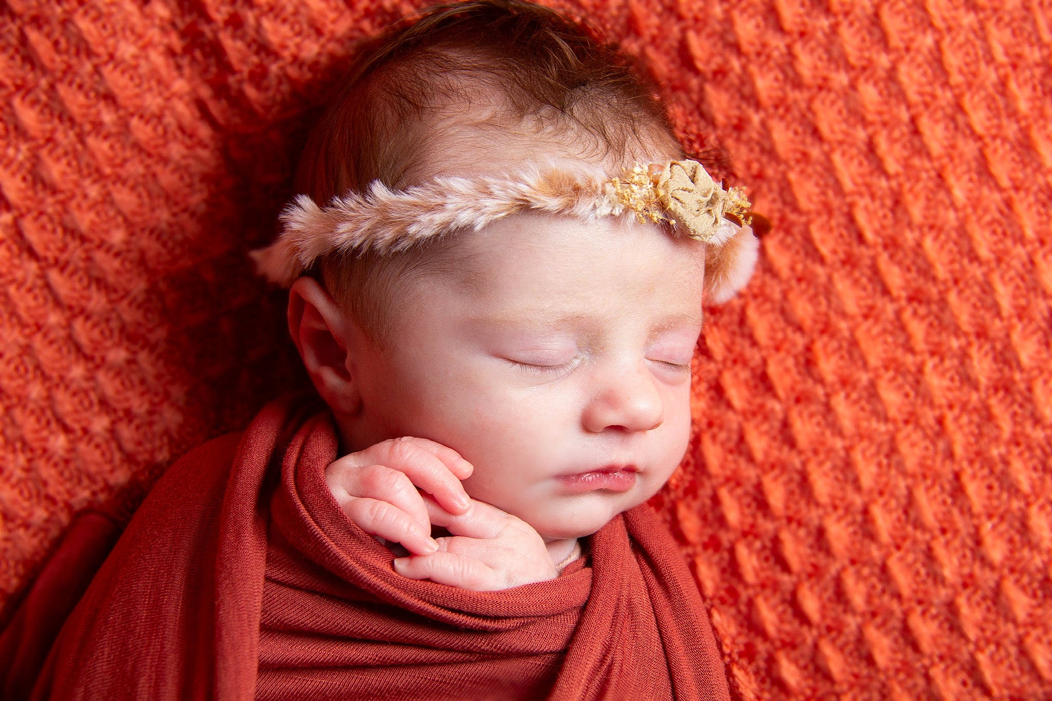 Gaëlle a rejoint le concours — aidez-le/la à gagner de superbes lots ! baby, baby_toddler_clothing, bridal_accessory, cheek, ear, eyebrow, eyelash, forehead, gesture, headband, headpiece, iris, jewellery, lip, neck, nose, person, pink, skin, sleeve