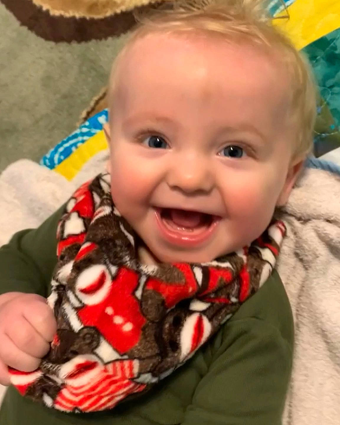 Rush is registered to the contest to win money with this photo: baby, cheek, chin, collar, ear, eye, eyebrow, facial_expression, hair, happy, head, human_body, iris, lip, mouth, nose, person, skin, sleeve, smile