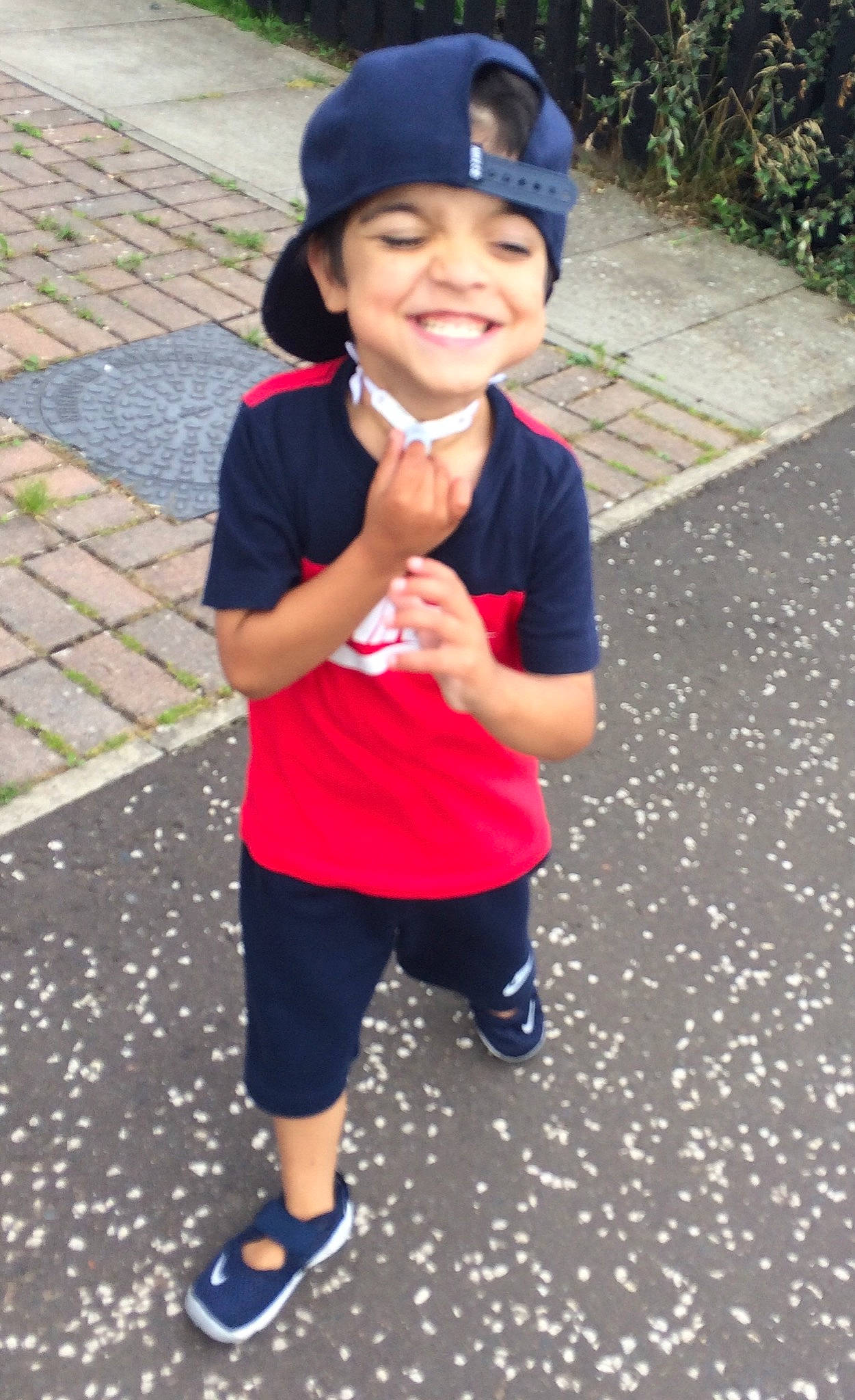 Markis is registered to the contest to win money with this photo: cap, child, cool, fun, happy, headgear, headwear, jogging, joy, leisure, person, photography, play, recreation, running, shoe, smile, snapshot, t_shirt, toddler