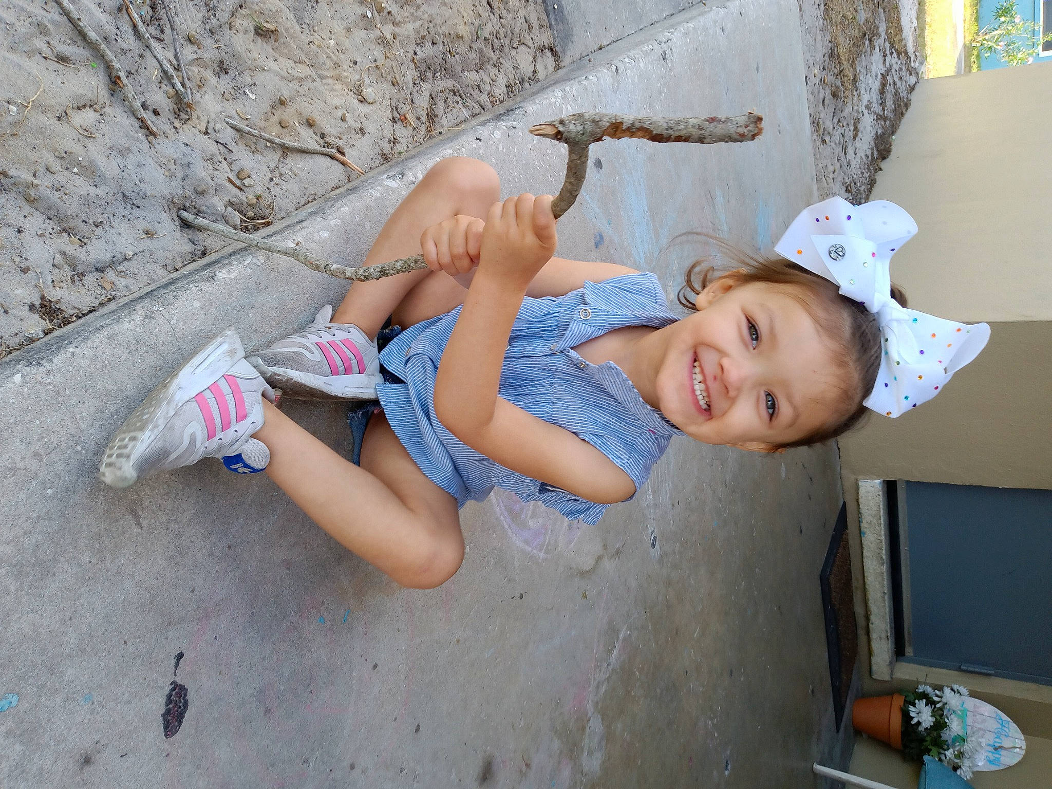 Kaydence joined the competition — help win amazing prizes! bedrock, child, concrete, elbow, foot, fun, happy, hat, human_leg, joy, knee, landscape, leg, leisure, person, recreation, shorts, skin, smile, sun_hat