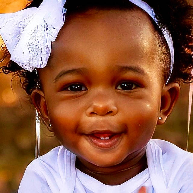 Skylar is registered to the contest to win money with this photo: black, blue, cheek, chin, eye, eyebrow, eyelash, forehead, hair, hairstyle, head, joy, light, lip, mouth, nose, organ, person, photograph, skin