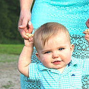 Casper is registered to the contest to win money with this photo: