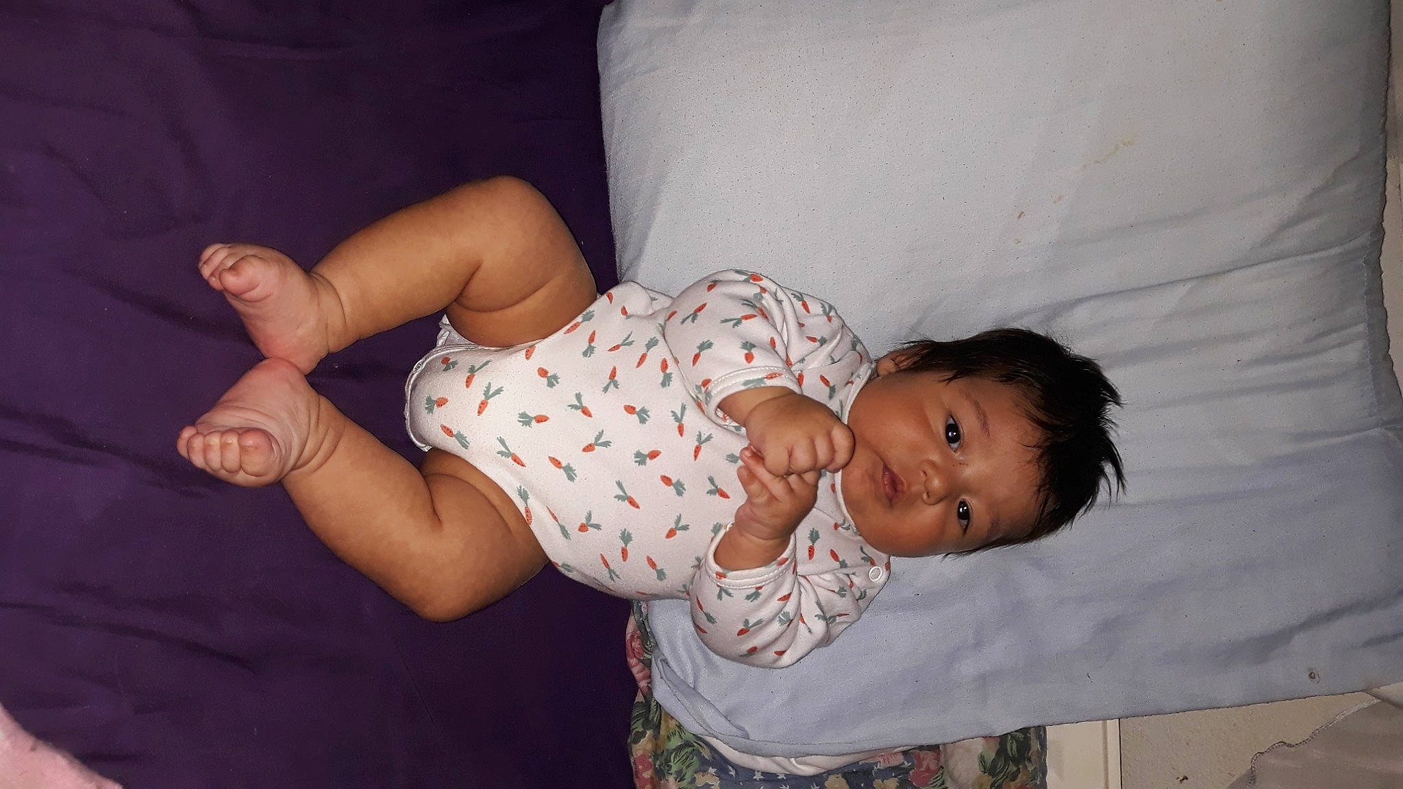 Sevan a rejoint le concours — aidez-le/la à gagner de superbes lots ! abdomen, arm, baby, bedtime, child, finger, leg, person, skin, sleep, toddler, trunk