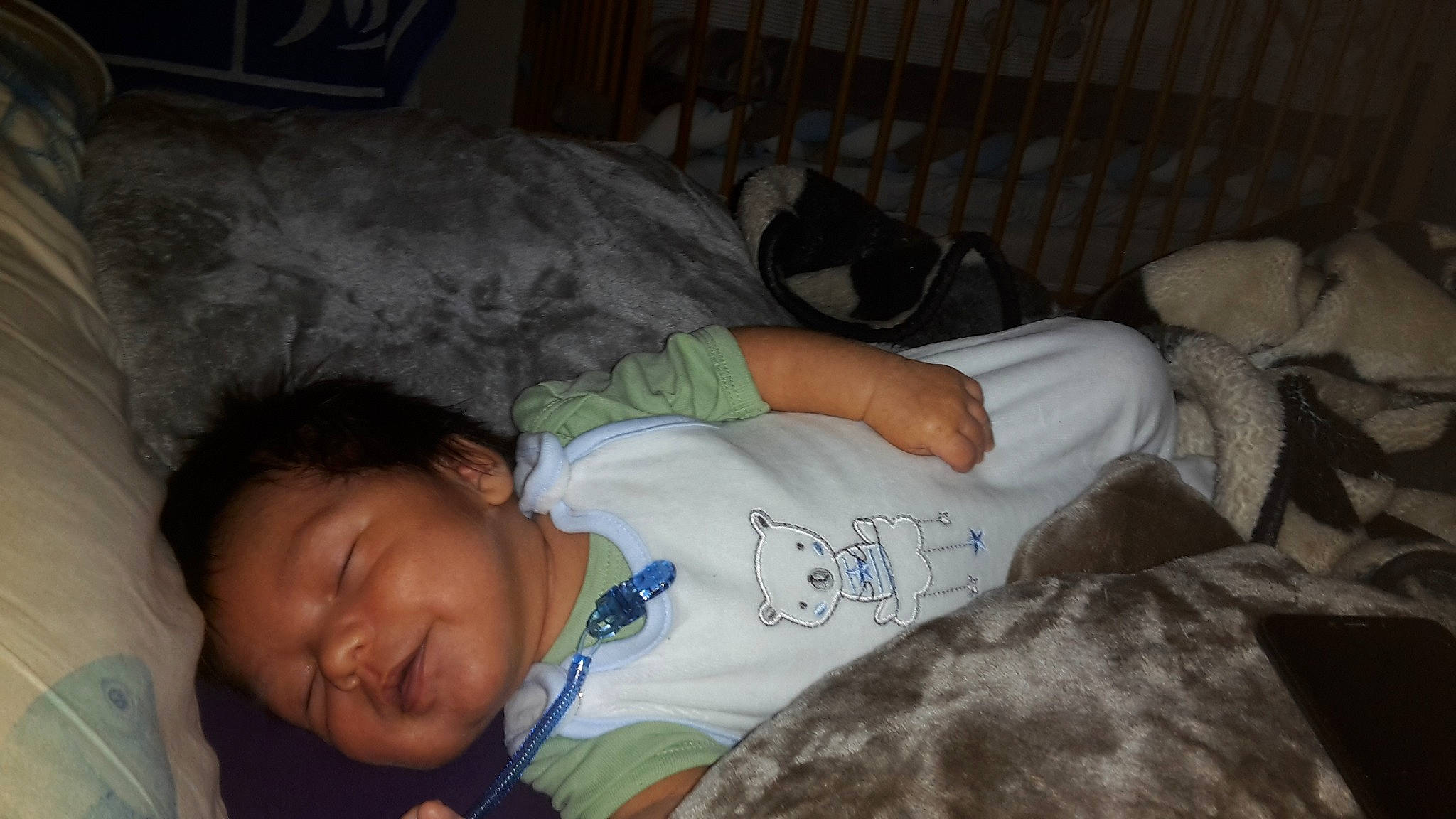 Sevan a rejoint le concours — aidez-le/la à gagner de superbes lots ! baby, bedtime, birth, child, nap, person, sleep, toddler