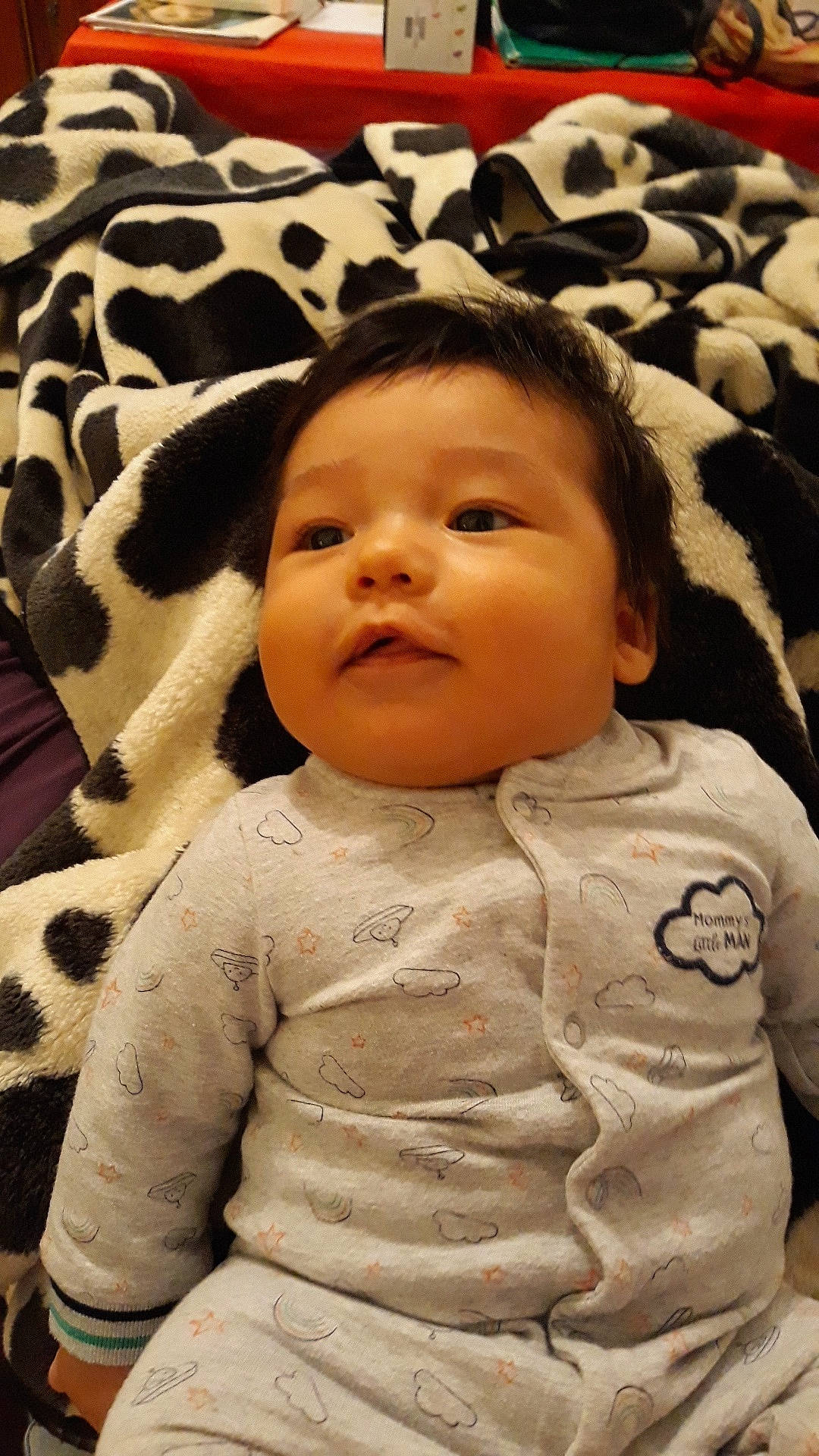 Sevan participe au concours pour gagner de l'argent avec cette photo : baby, cheek, child, face, head, person, skin, toddler