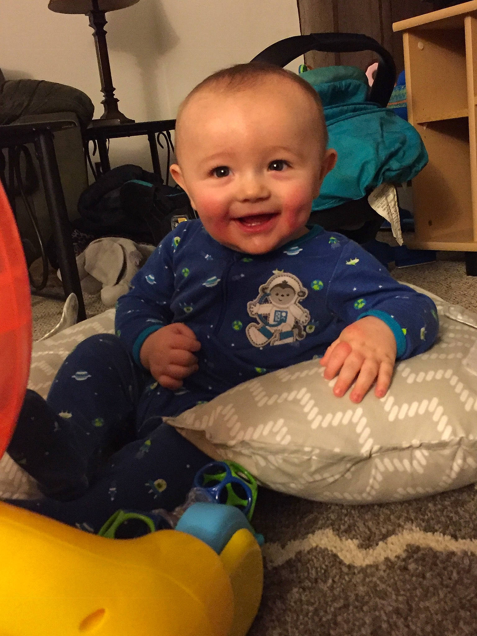 Aleksander is registered to the contest to win money with this photo: baby, child, joy, person, play, sitting, skin, toddler