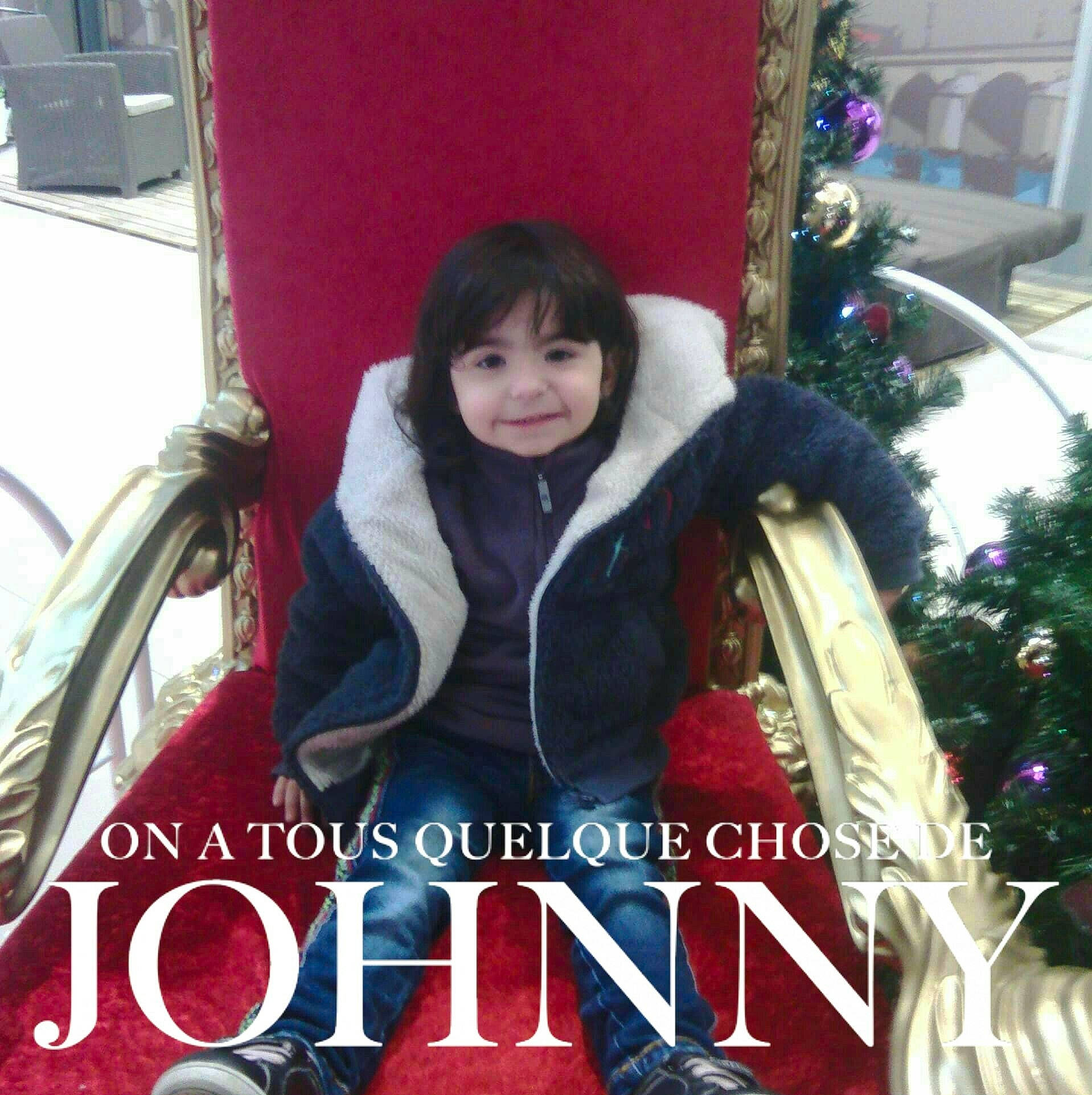 Noémie participe au concours pour gagner de l'argent avec cette photo : child, cool, costume, fur, girl, joy, material, outerwear, person, product, textile