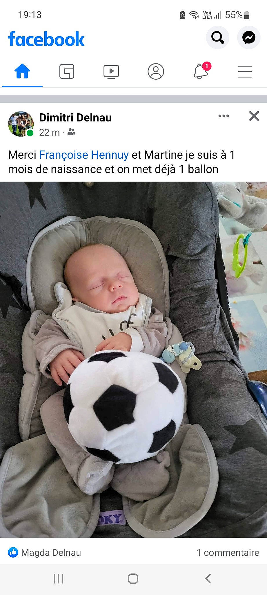 Matt participe au concours pour gagner de l'argent avec cette photo : baby, baby_products, baby_sleeping, baby_toddler_clothing, ball, child, comfort, font, football, head, linens, mouth, multimedia, person, photo_caption, photograph, product, screenshot, soccer, sports_equipment