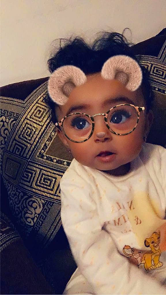 Rym a rejoint le concours — aidez-le/la à gagner de superbes lots ! cap, cheek, chin, doll, eye, eyebrow, eyelash, eyewear, face, facial_expression, glasses, hair, hairstyle, head, lip, nose, outerwear, person, skin, toy