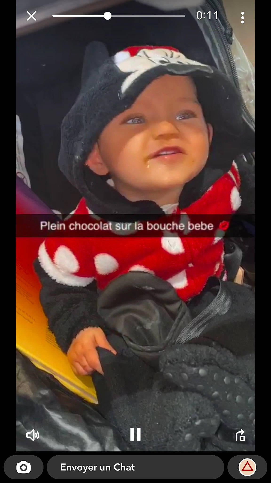 Ruby participe au concours pour gagner de l'argent avec cette photo : baby, baby_carriage, baby_products, baseball_cap, cap, car_seat, carmine, child, flash_photography, font, fun, happy, headwear, lip, mouth, outerwear, person, personal_protective_equipment, photo_caption, sleeve