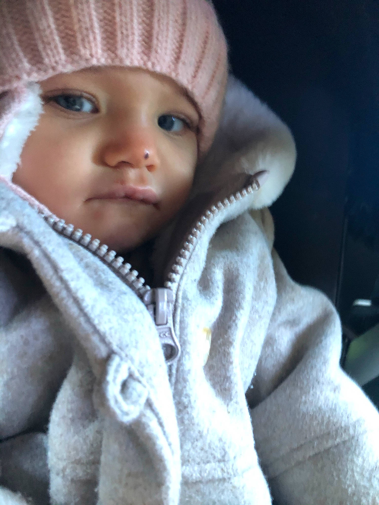 Ruby a rejoint le concours — aidez-le/la à gagner de superbes lots ! baby, cap, cheek, child, collar, comfort, electric_blue, eye, eyebrow, fur_clothing, jacket, knit_cap, lip, nose, outerwear, person, sleeve, textile, toddler, wool