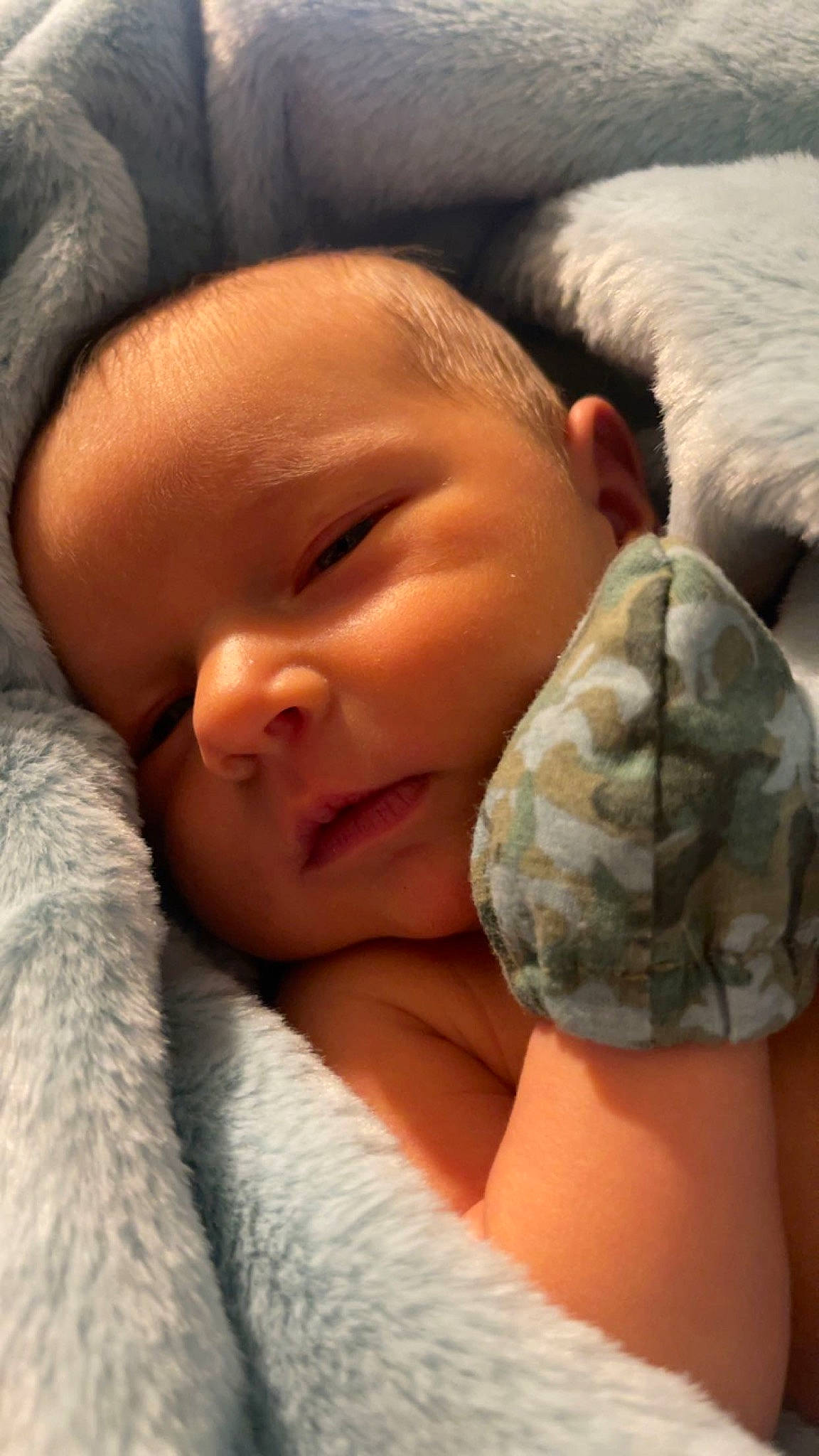 Kayce is registered to the contest to win money with this photo: baby, cheek, child, chin, comfort, eye, eyebrow, face, finger, forehead, gesture, head, linens, mammal, mouth, nose, person, skin, textile, thumb