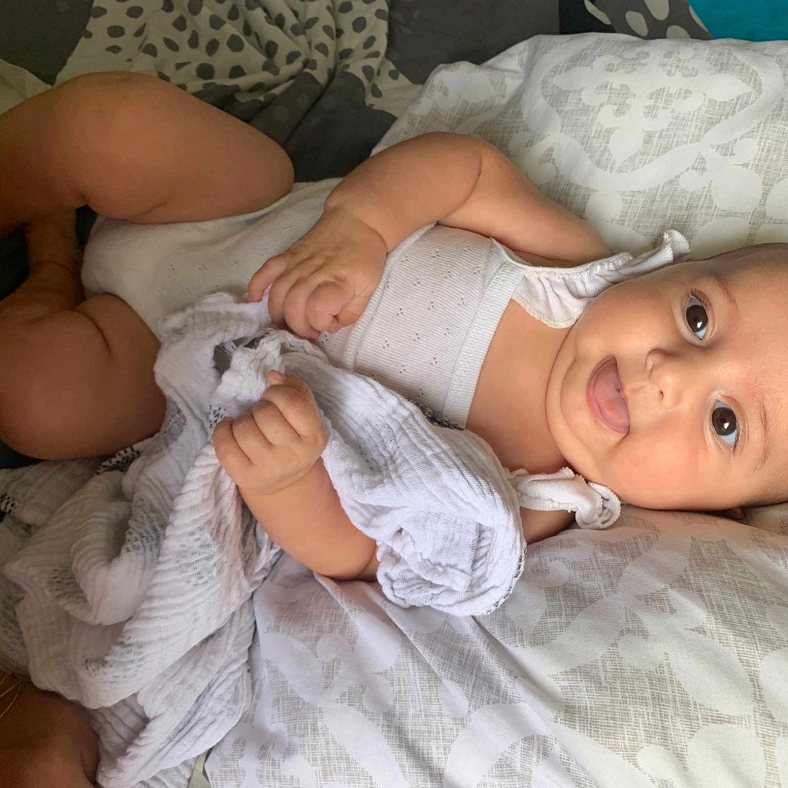 Mila a rejoint le concours — aidez-le/la à gagner de superbes lots ! baby, bedtime, child, skin, toddler
